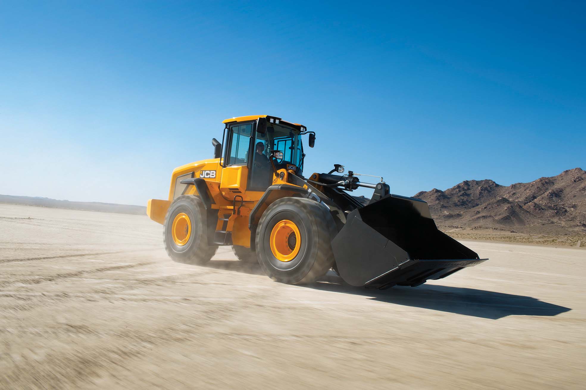 JCB’s latest 457 wheeled loader now features an MTU diesel with increased power but lower fuel consumption and emissions JCB’s latest 457 wheeled loader