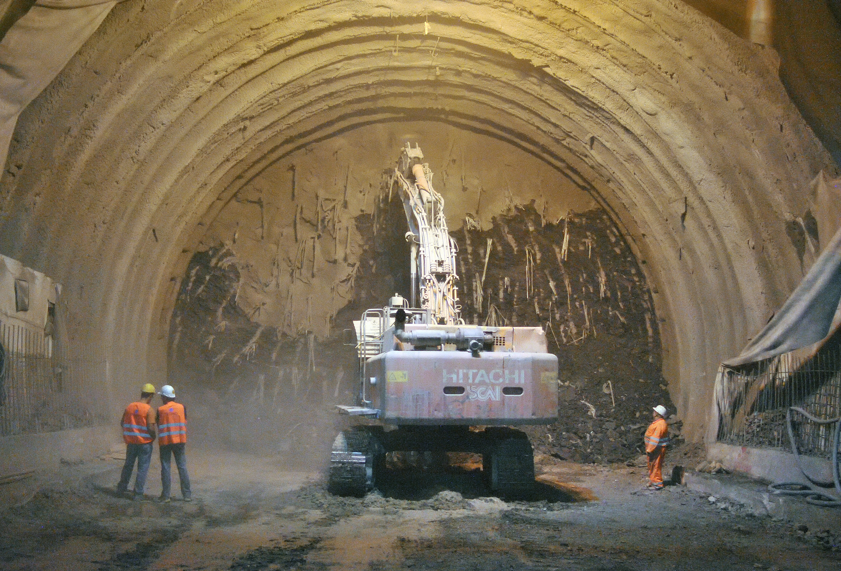 Contractor Technoscavi used Indeco breakers on excavators specified with explosion-proof equipment on the south tube of the Serra Rotonda Tunnel Indeco breakers on excavators specified with explosion-proof equipment