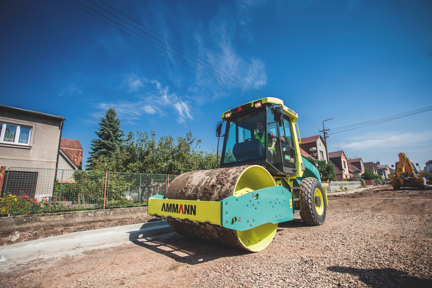 High productivity is claimed for Ammann’s new 20-22tonne class soil compactor INTERMAT 2015 Preview Ammann Soil drum roller