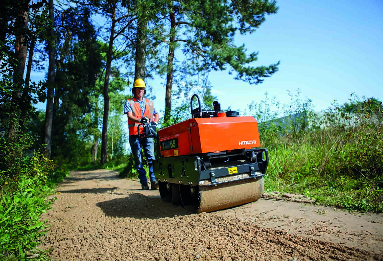 High performance is claimed for the new Hitachi compactor Hitachi TMR65KDS walk-behind roller
