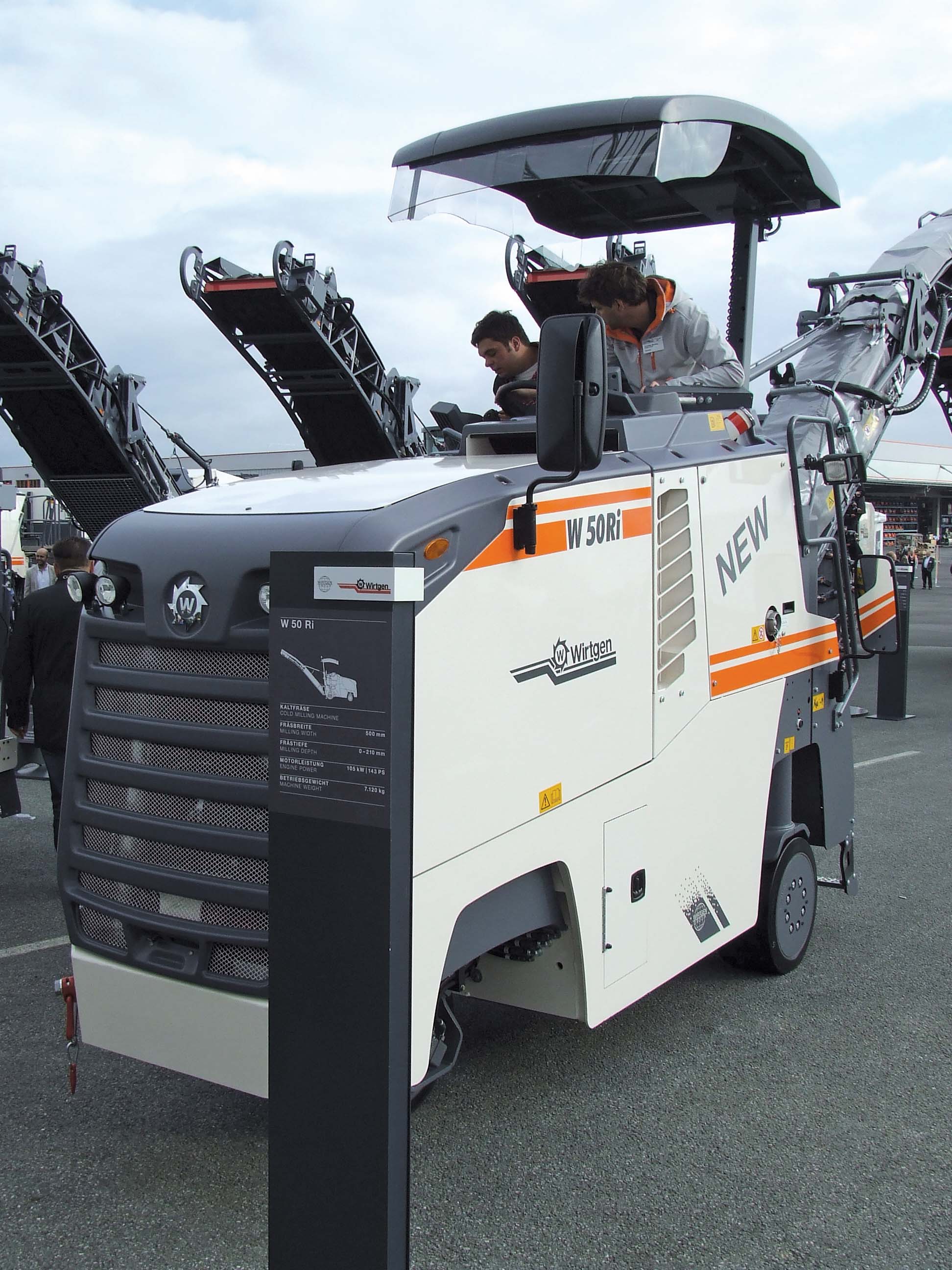 The new W 50 Ri from Wirtgen is the firm’s versatile 0.5m milling machine Wirtgen W 50 Ri
