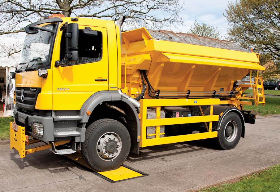 Overloaded offences drop but problems persists Overload , DVSA, VOSA
