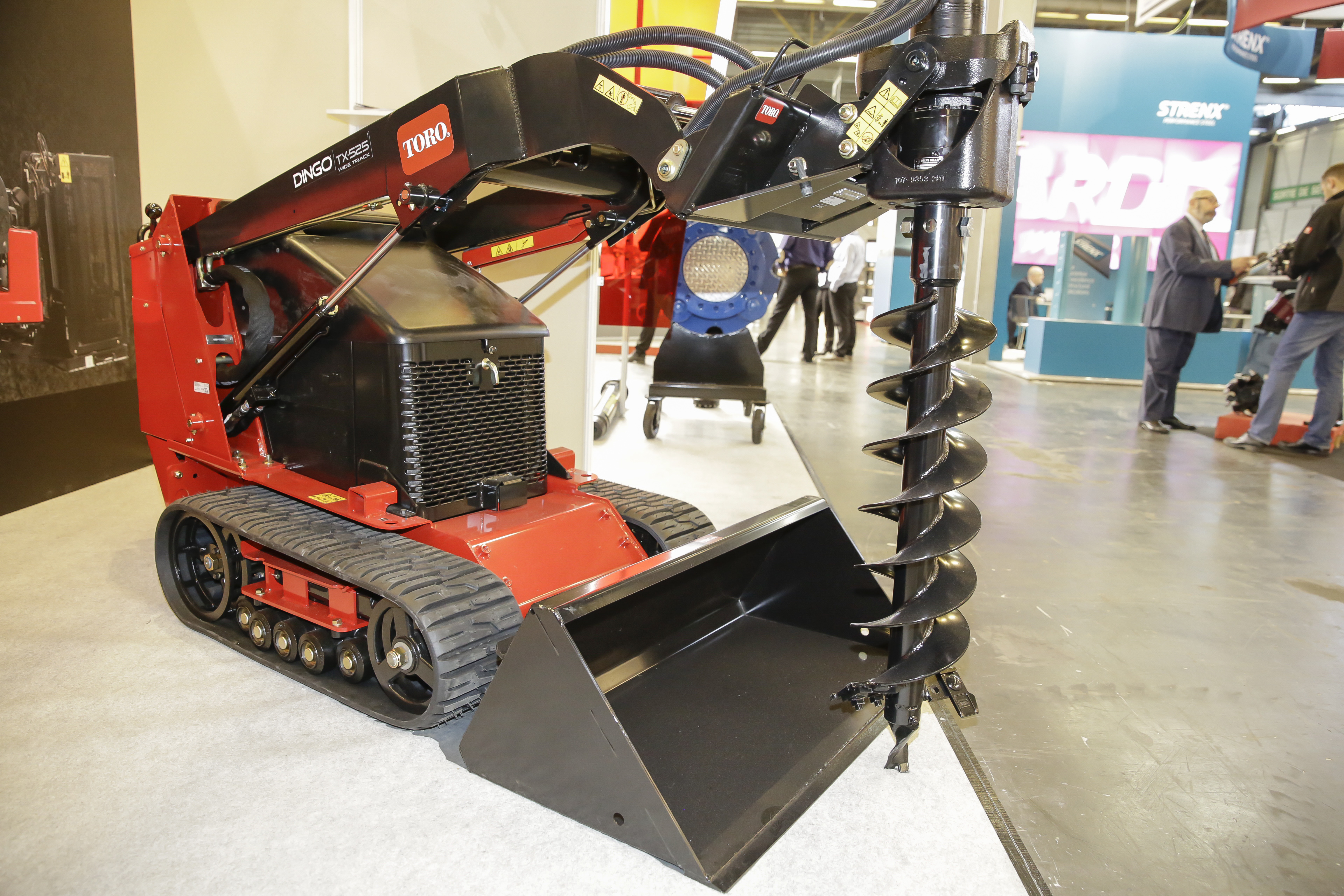 The Dingo TX525 compact utility loader Toro Dingo TX525 compact utility loader