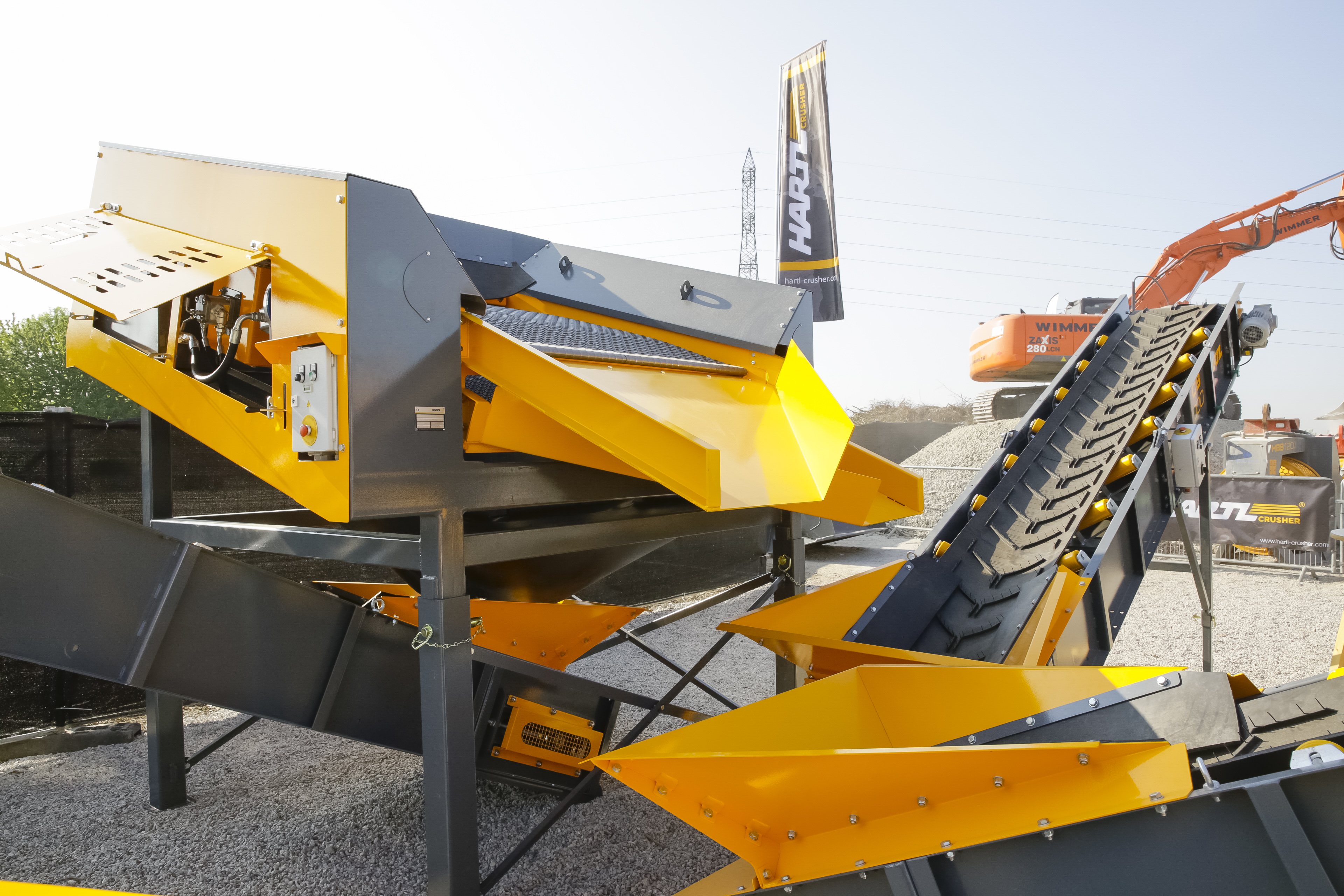 Hartl Crusher has introduced its new 3300 Hartl Screen Plant Hartl Crusher 3300 Hartl Screen Plant