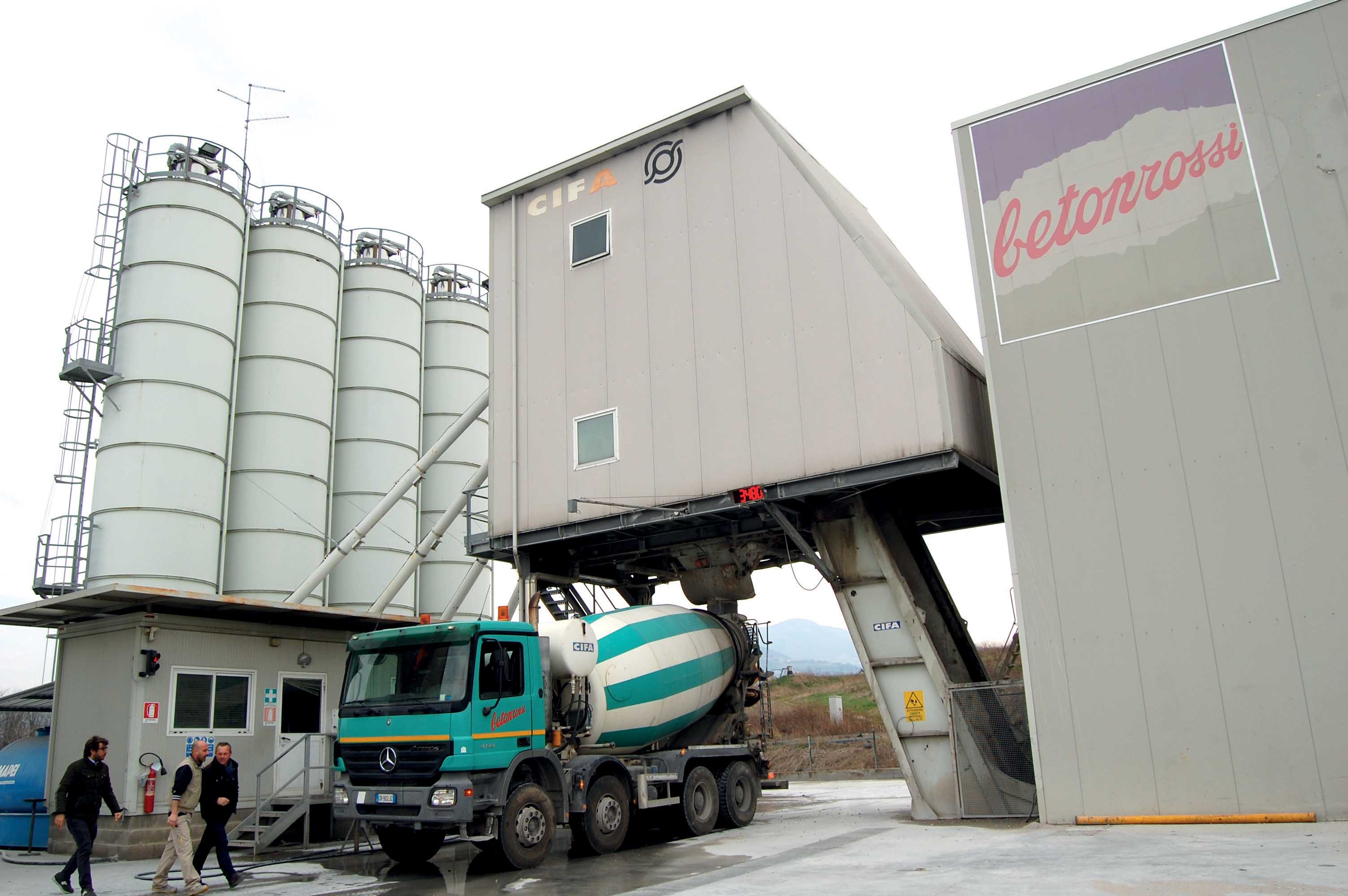 Italian producer Betonrossi now runs several plants from CIFA at its Italian concrete operations WH Concrete Plants Betonrossi plants from CIFA