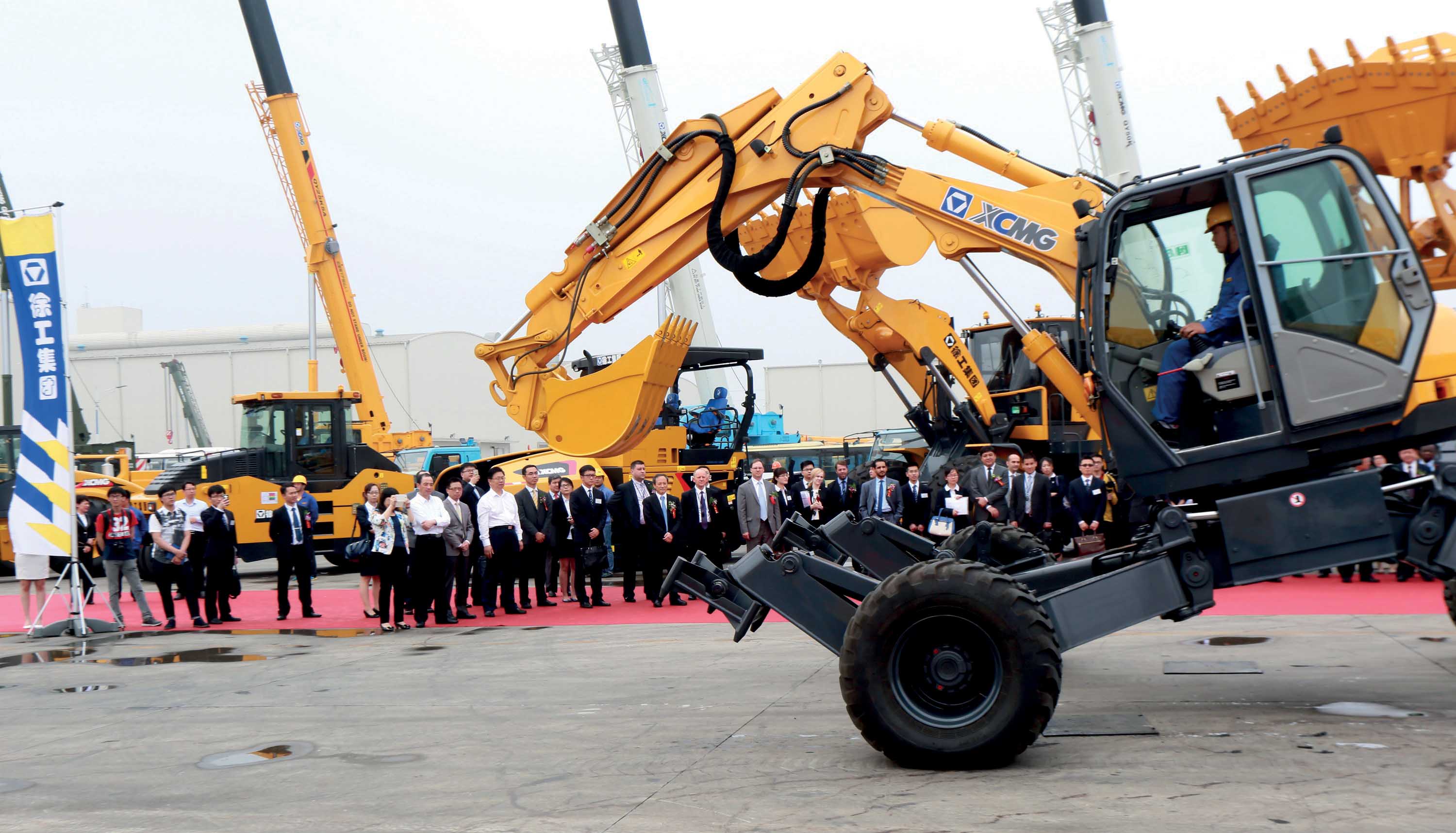 Equipment exhibitions worldwide play an important role in XCMG’s international marketing efforts XCMG equipment