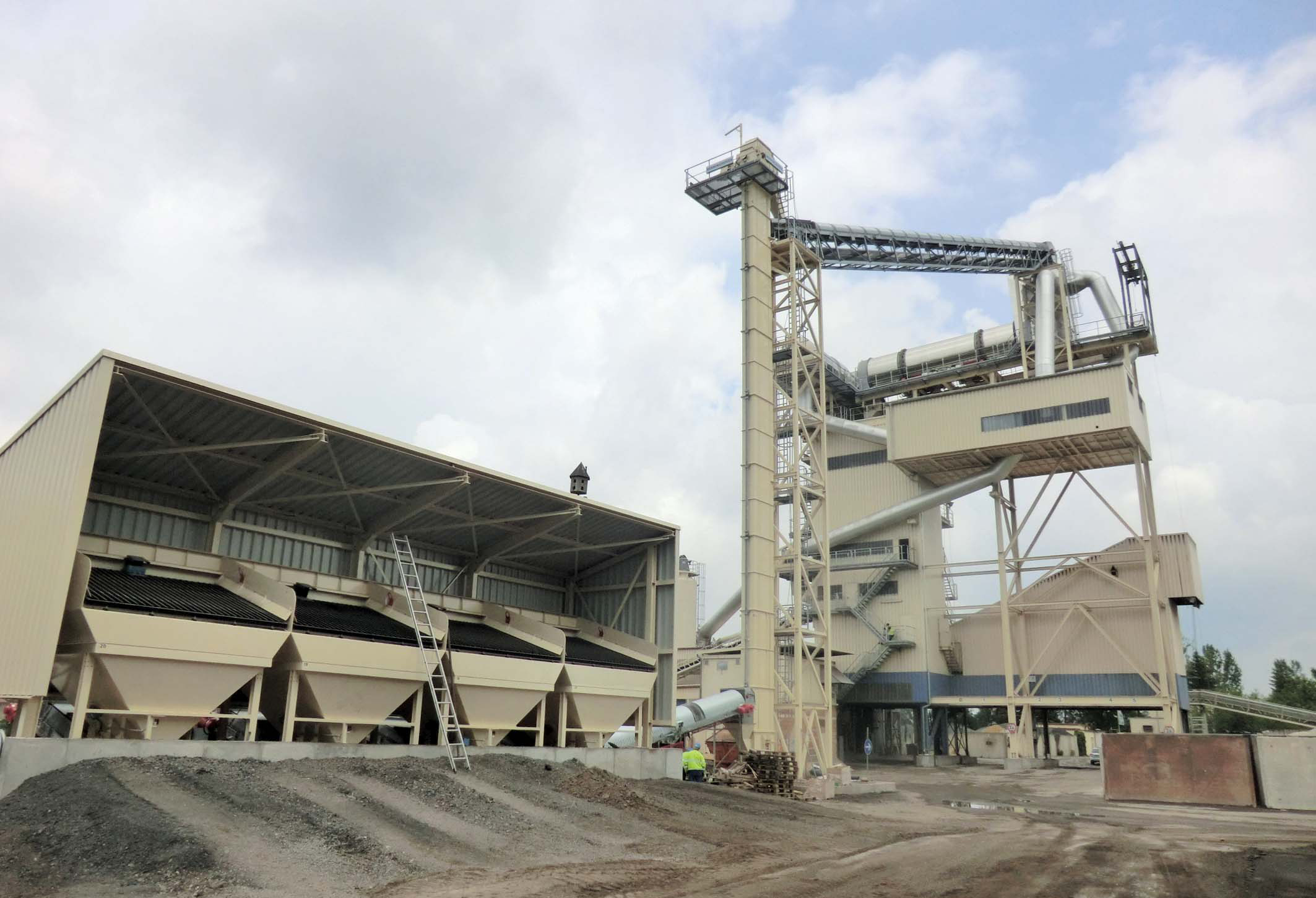 The plant Benninghoven constructed for BAM has been fine-tuned since it was commissioned to further optimise output Benninghoven asphalt plant