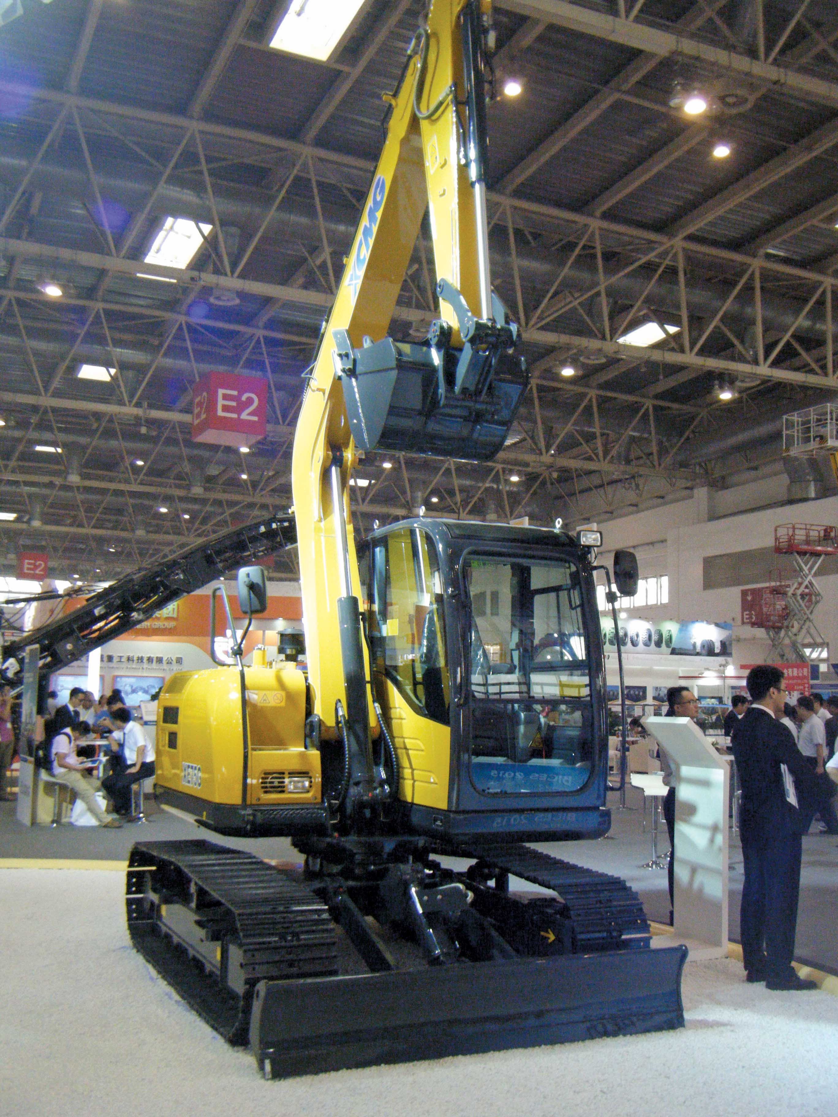 The new short tailswing excavator from XCMG is aimed at a growing market in China and for export tailswing excavator from XCMG