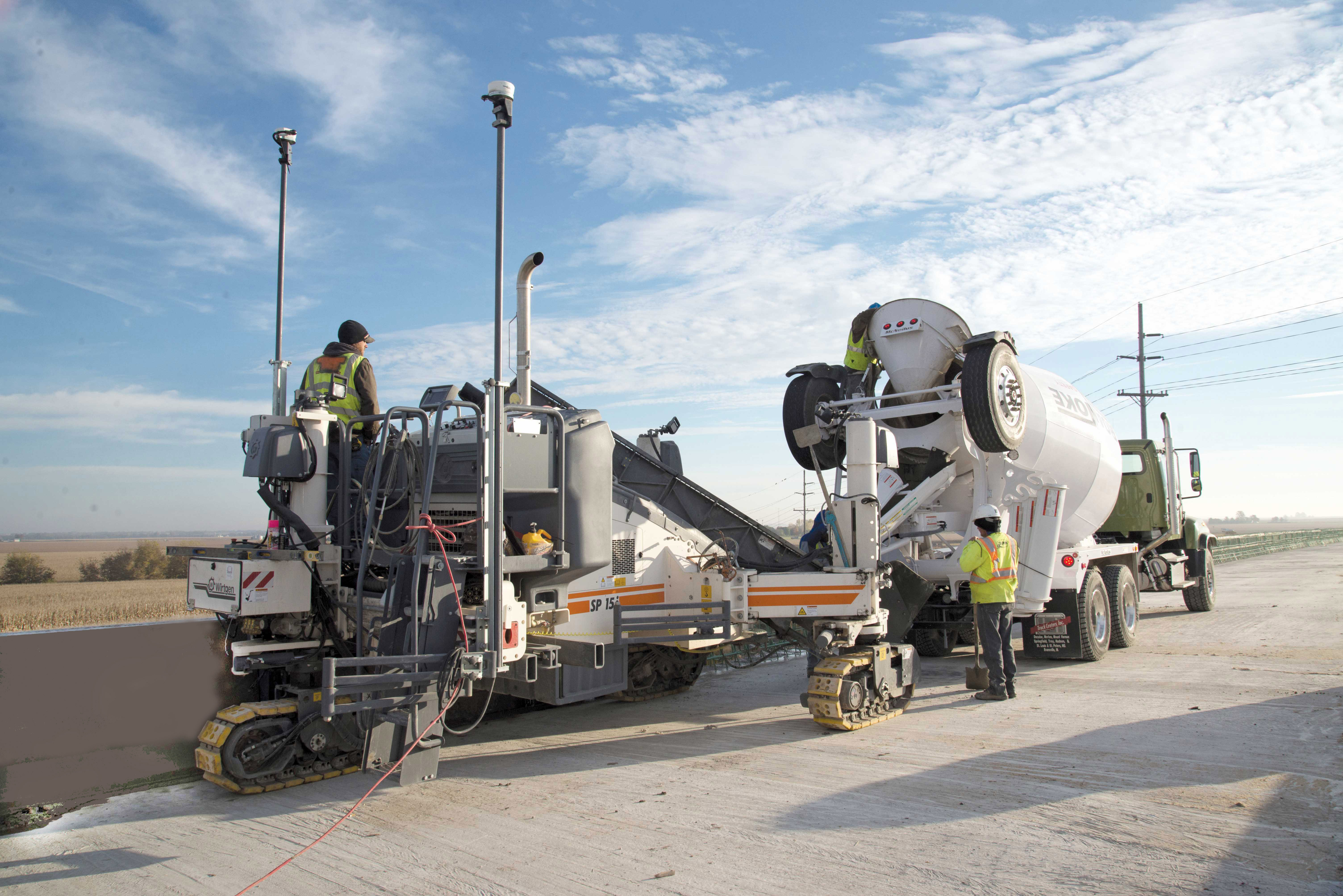 Wirtgen Slipform Paver SP 15i with AutoPilot 3D control Wirtgen Slipform Paver SP 15i with AutoPilot 3D control