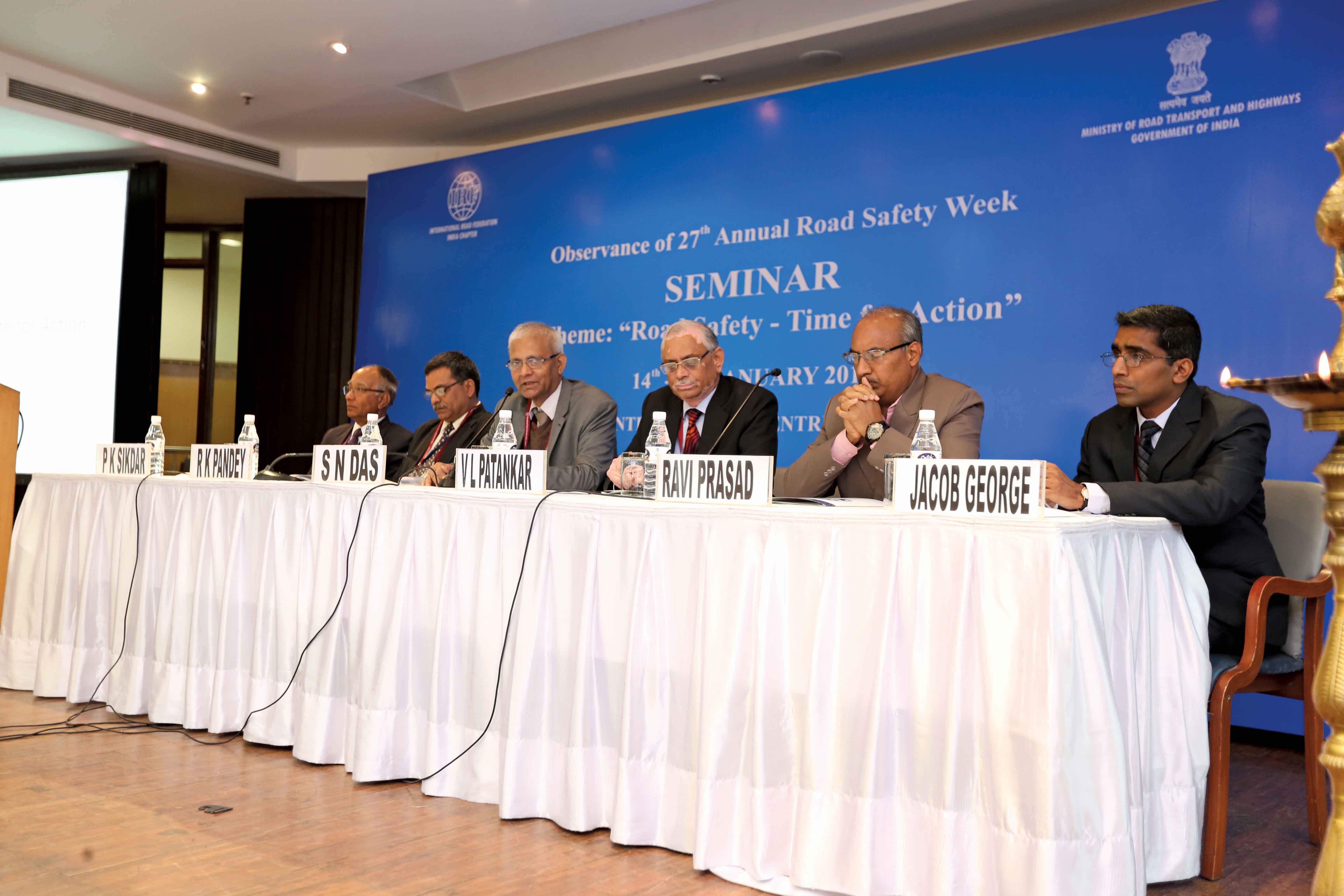 The seminar recommended a series of moves to improve road safety members of the seminar