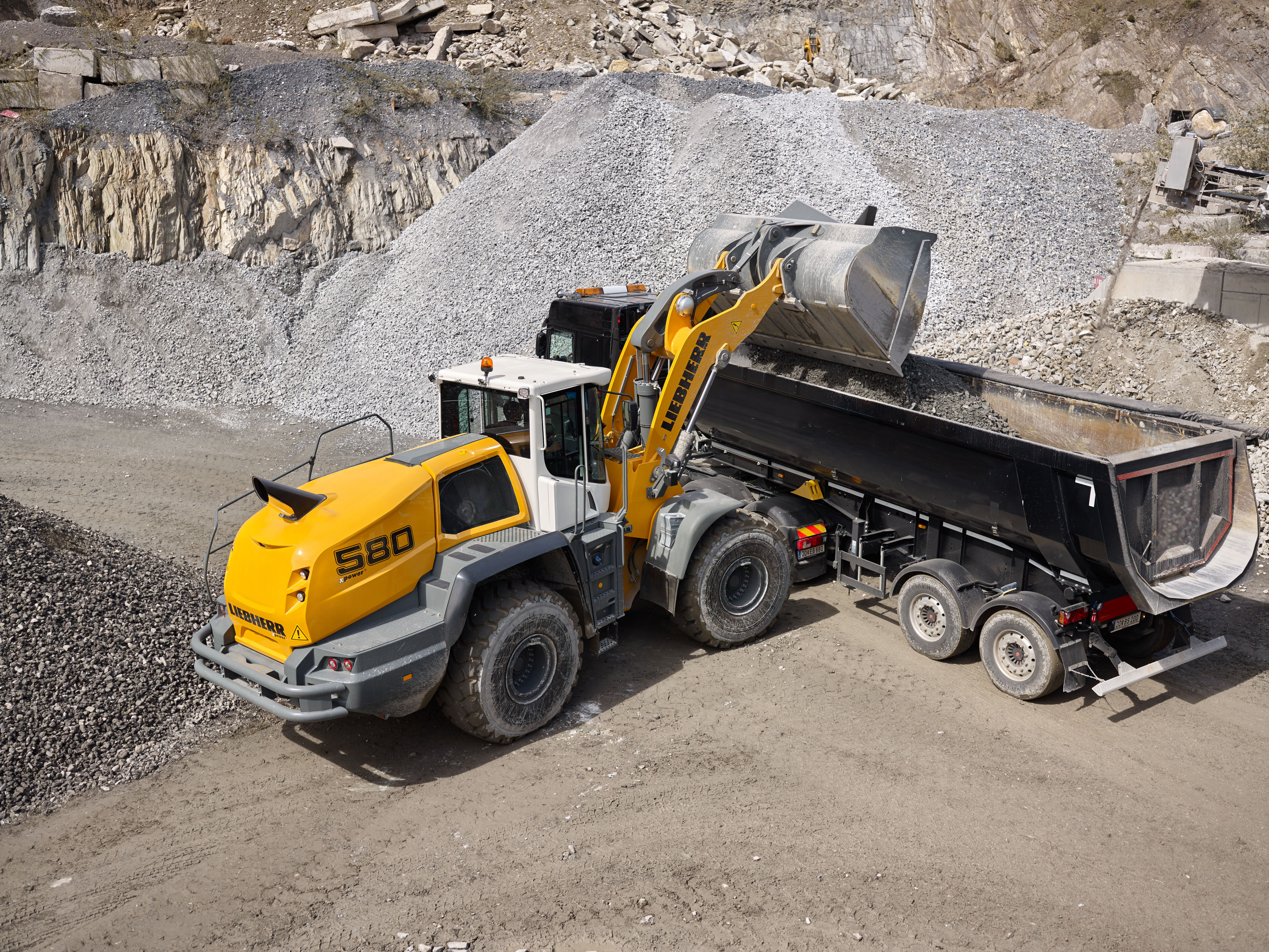 Liebherr claims its new wheeled loader generation will offer major gains in efficiency bauma 2016 Preview Liebherr loader