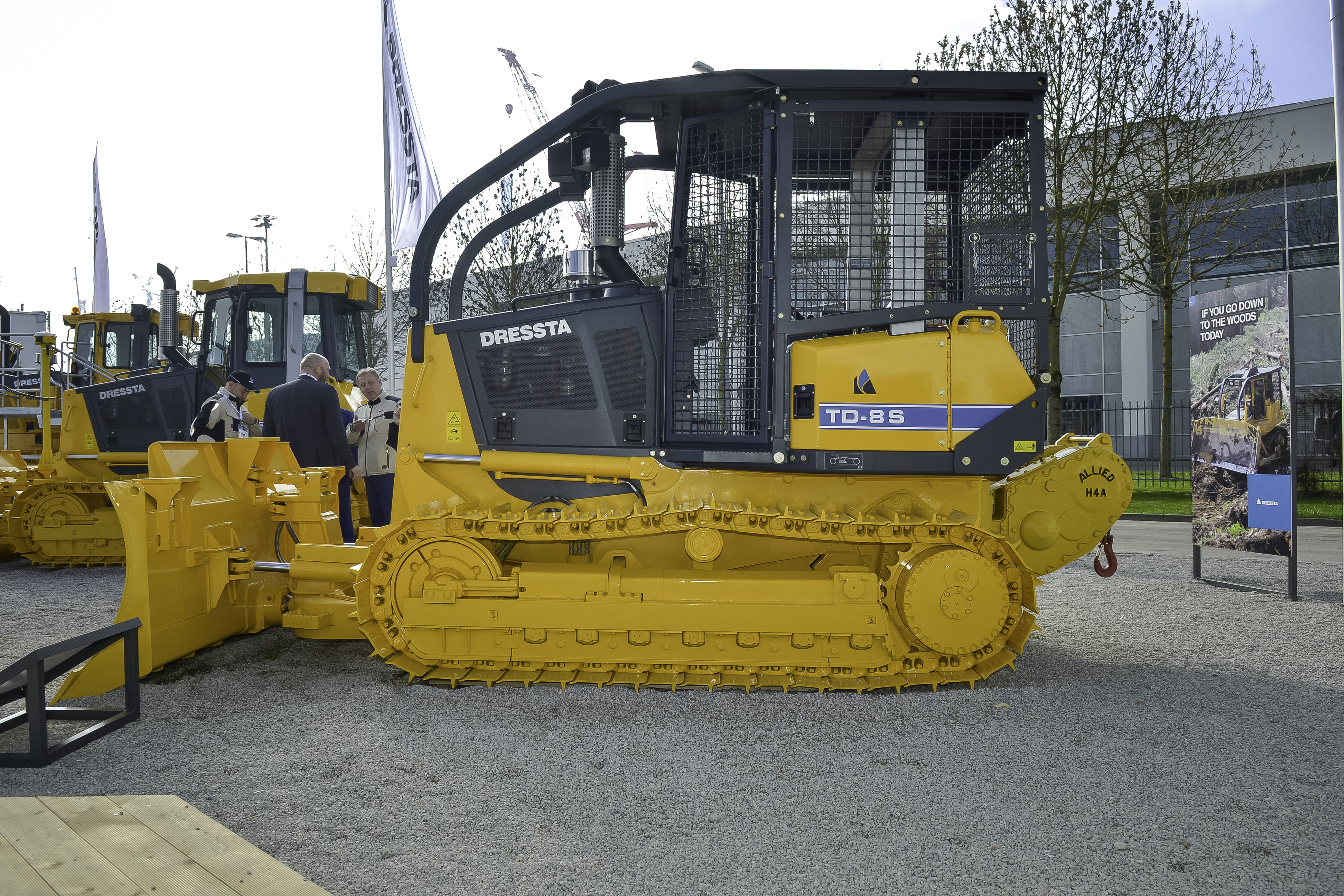 Dressta has launched its first ever hydrostatic drive dozers bauma 2016 Daily News Dressta hydrostatic drive dozers