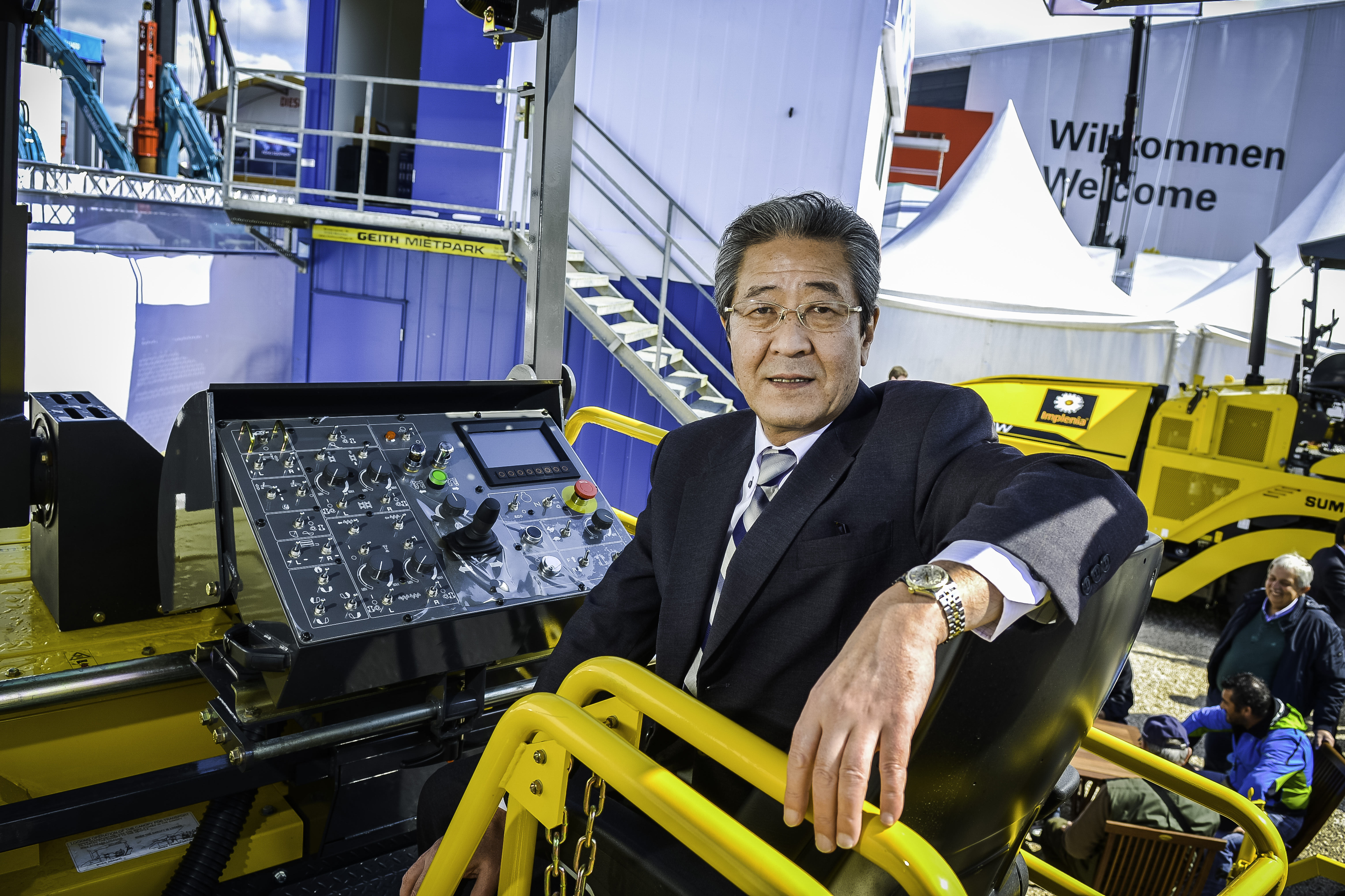 Sumitomo intends to develop sales for its HA90C-2 asphalt paver Sumitomo HA90C-2 asphalt paver