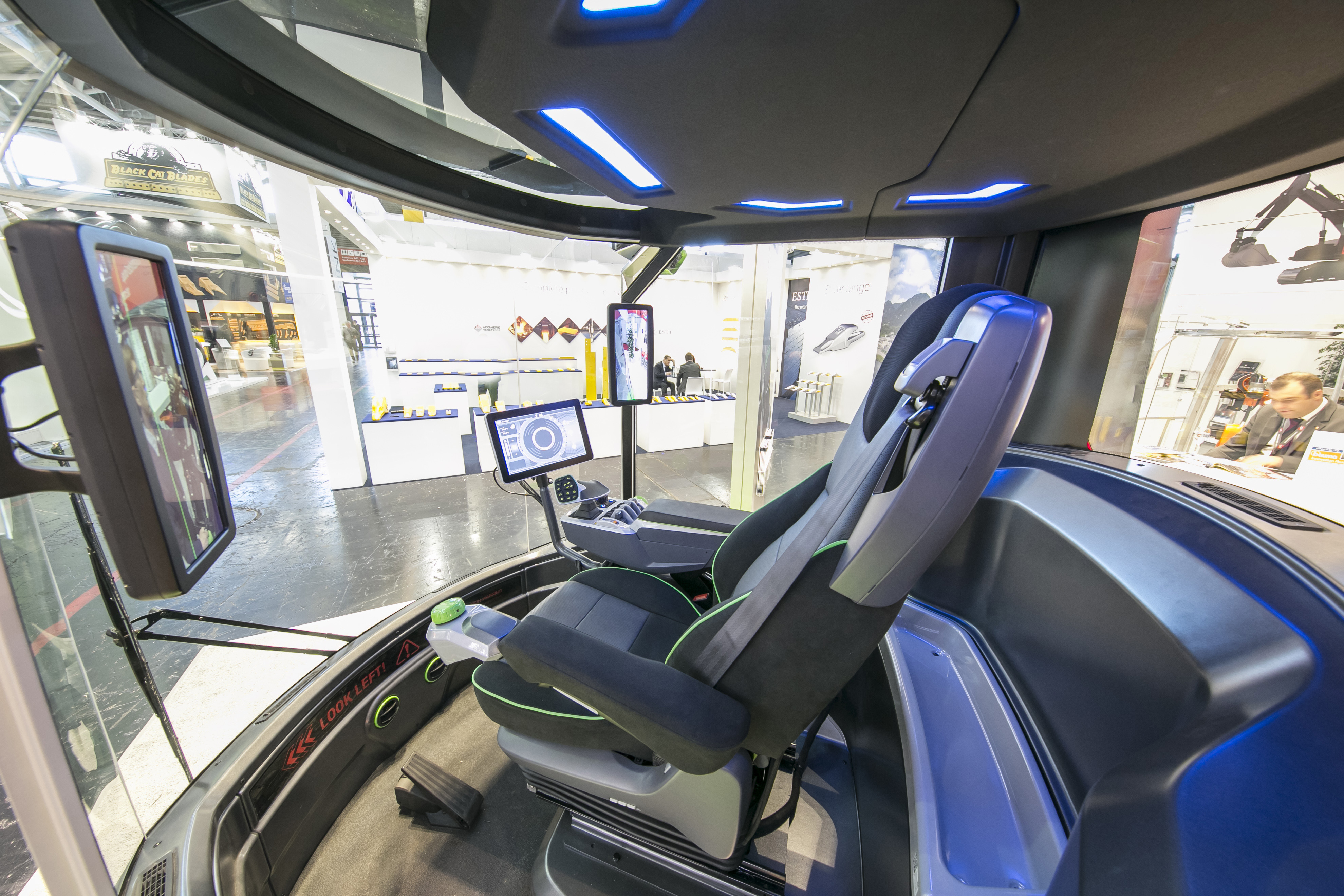 Genius Cab combines optimised features bauma 2016 Daily News Fritzmeier Genius Cab