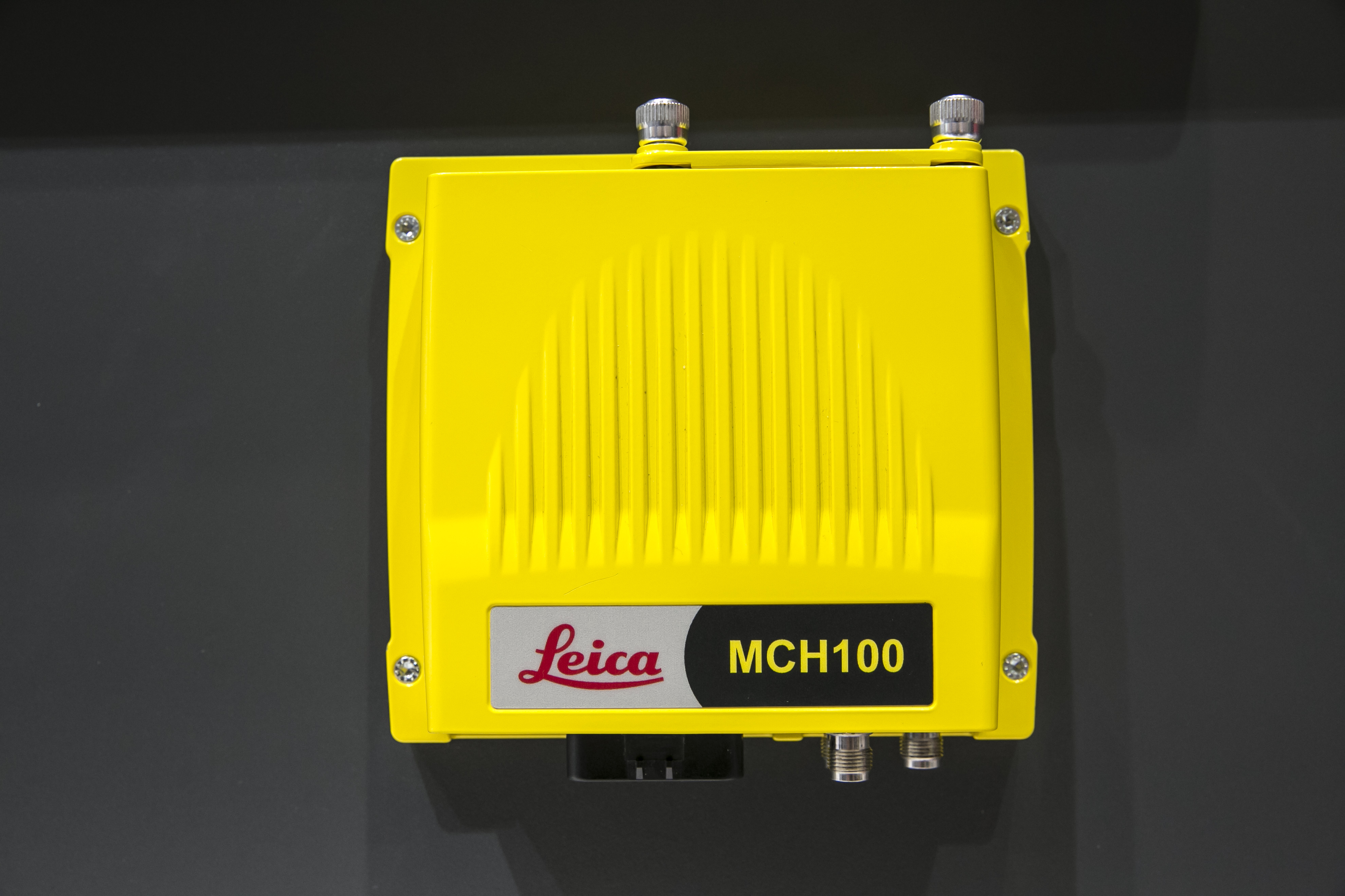 Accuracy and more: Leica’s iCON MCH100 and Telematics systems bauma 2016 Daily News Leica’s iCON MCH100