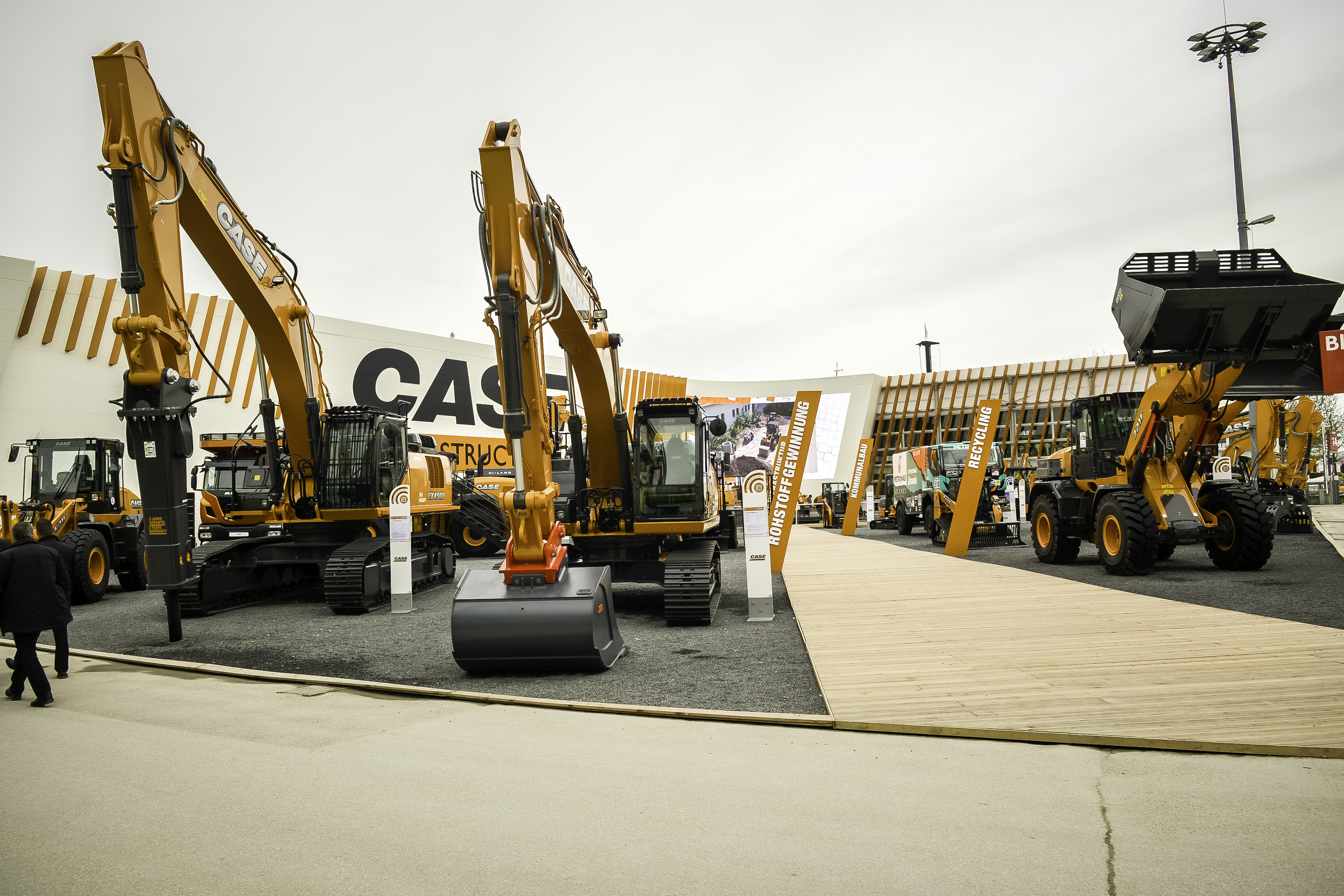 Case wants to further strengthen its position in the markets across the company’s full line offering bauma 2016 Daily News Case excavators