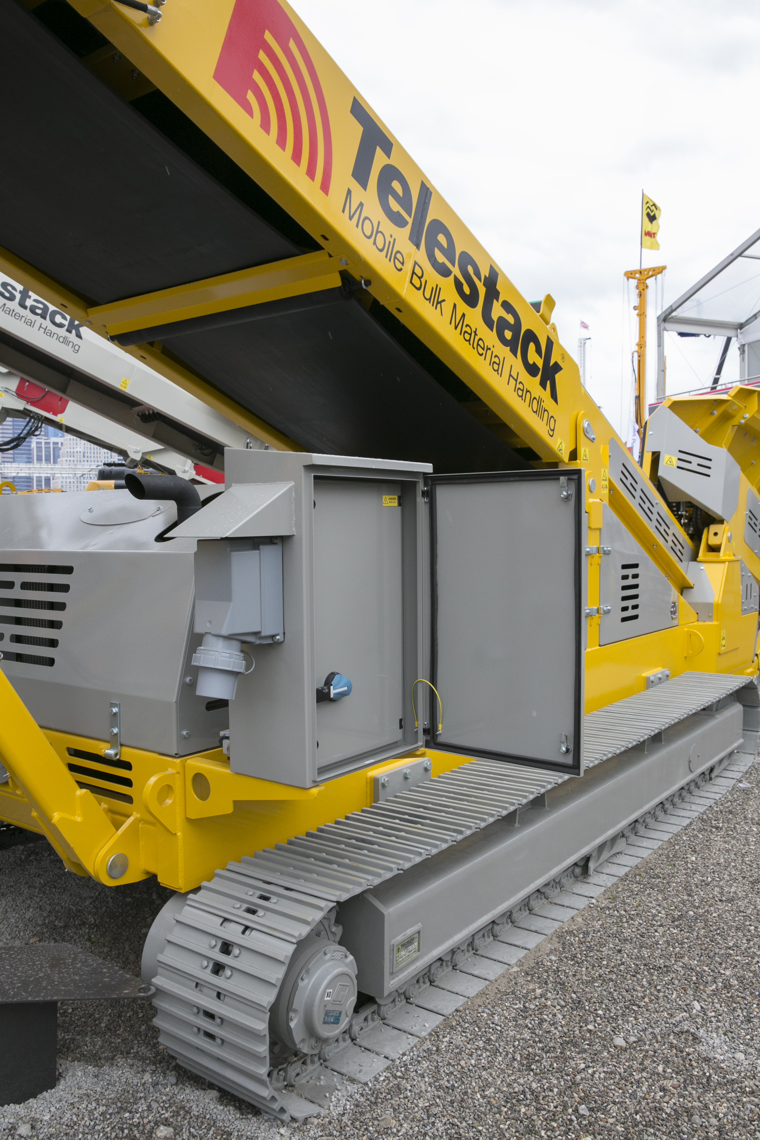Telestack’s LF 514 has electric power option Telestack’s LF 514