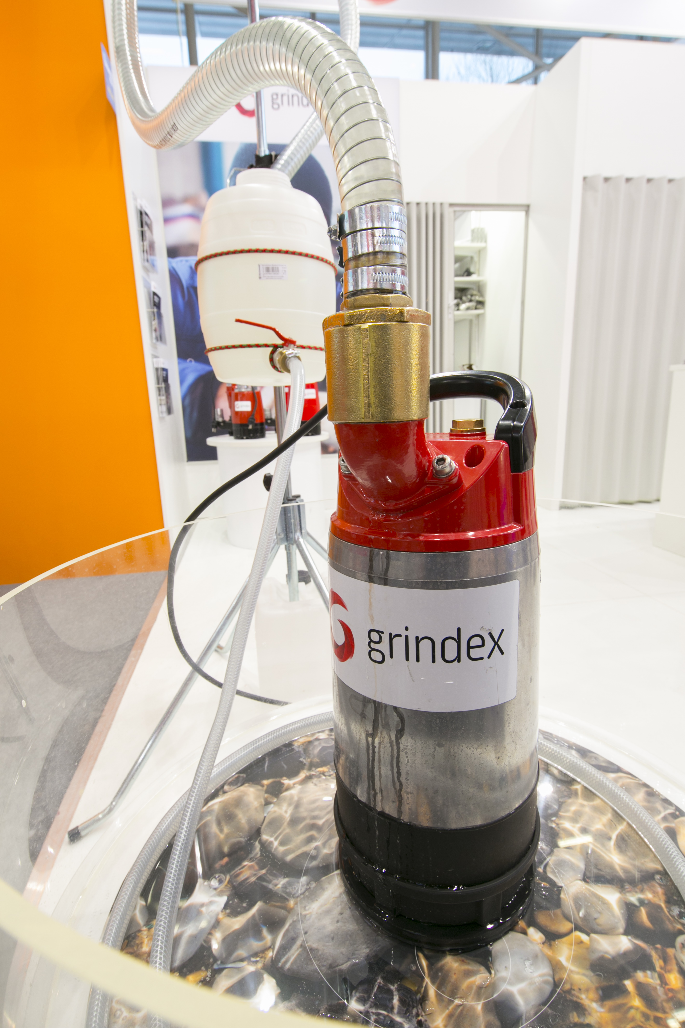 The Augmented Reality digital tool can be used on its electrical submersible pumps such as the Grindex Milli bauma 2016 Daily News Grindex Augmented Reality digital tool