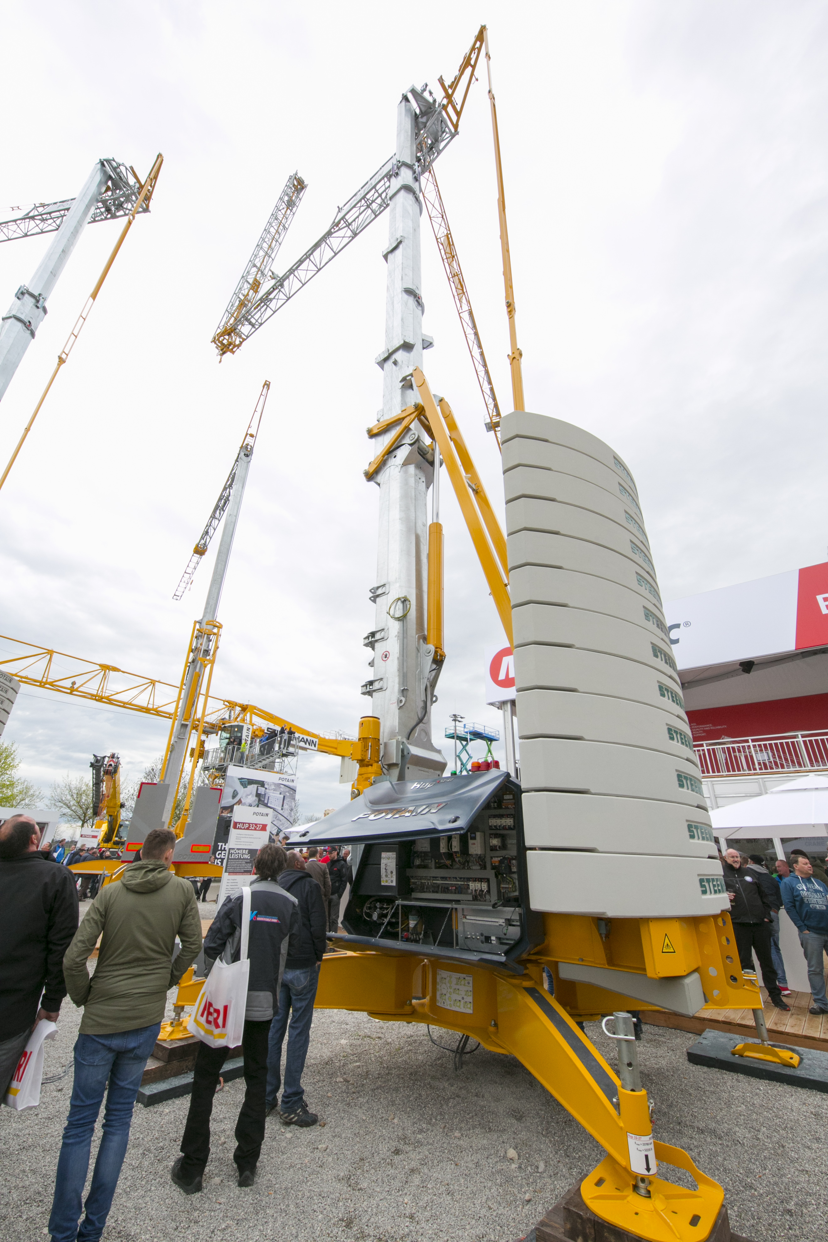 Potain HUP cranes can be packed into a 12m shipping container bauma 2016 Daily News Potain HUP crane