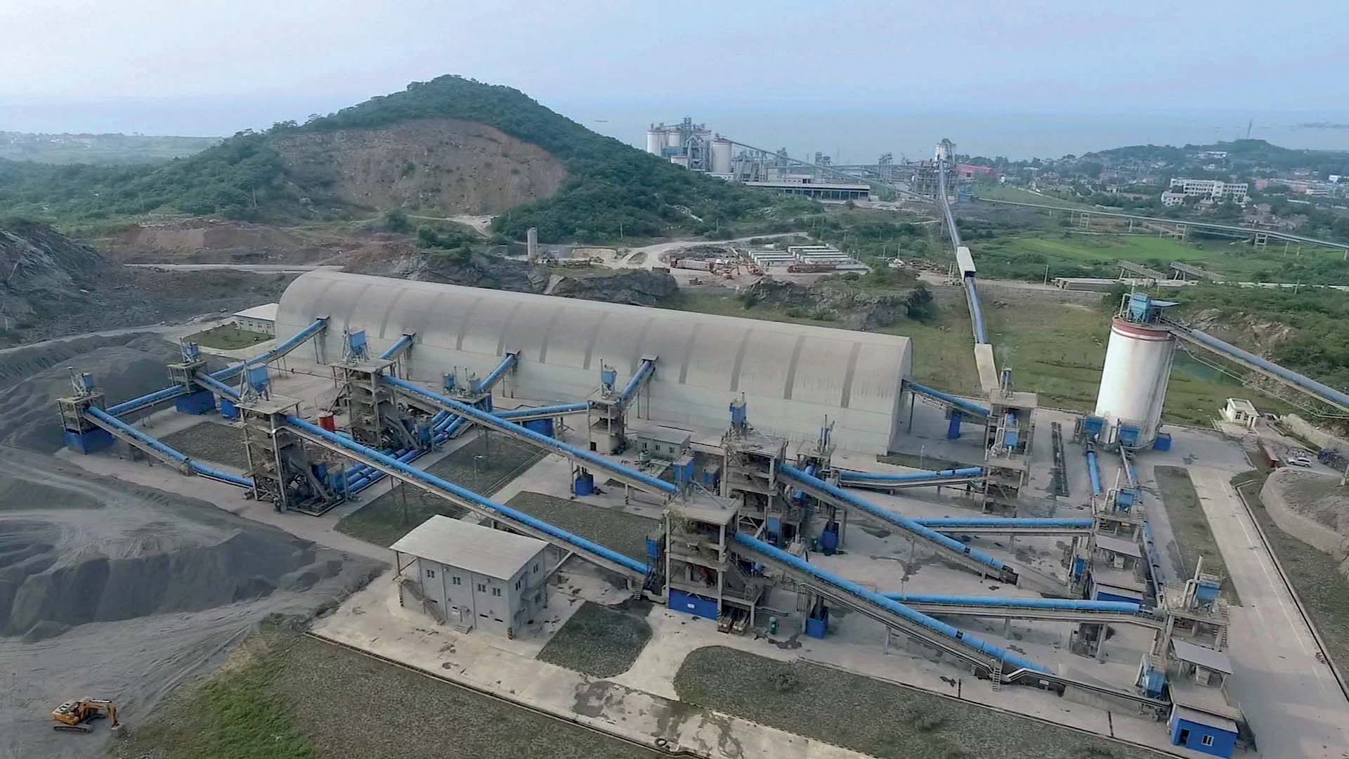 The new Sandvik equipment is helping Chinese producer Sinoma Cement meet its output needs Chinese producer Sinoma Cement