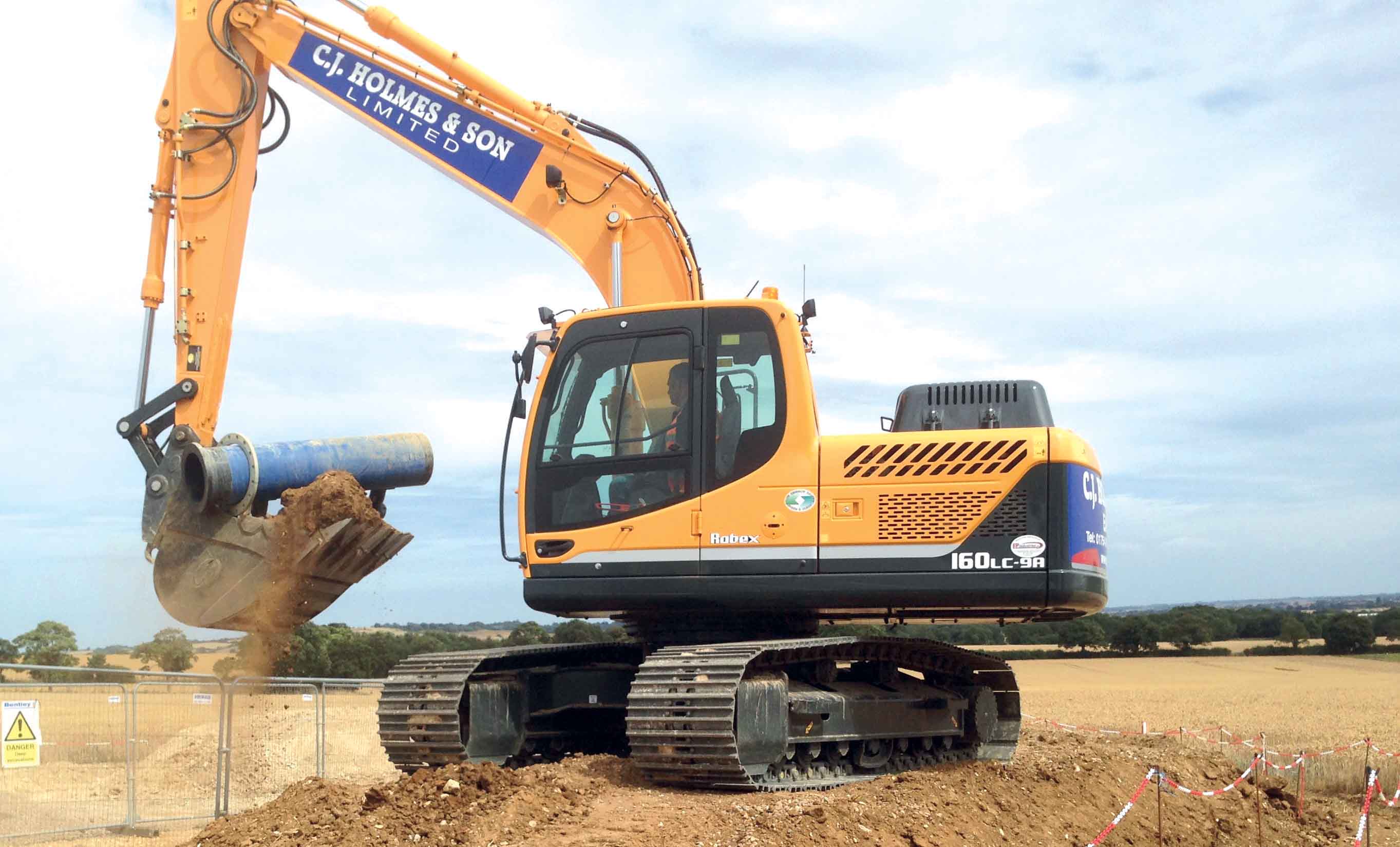 Comfort and little down time, from Hyundai machines Hyundai machine
