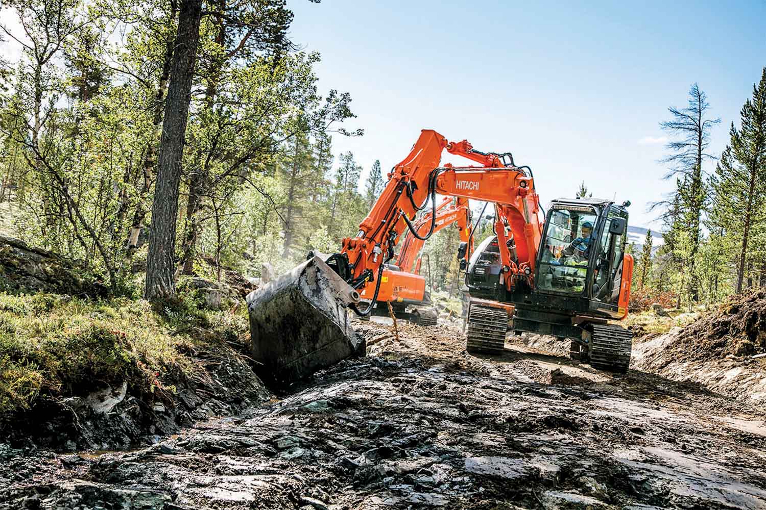 Hitachi logs time in Sjodalen valley Hitachi logs time in Sjodalen valley