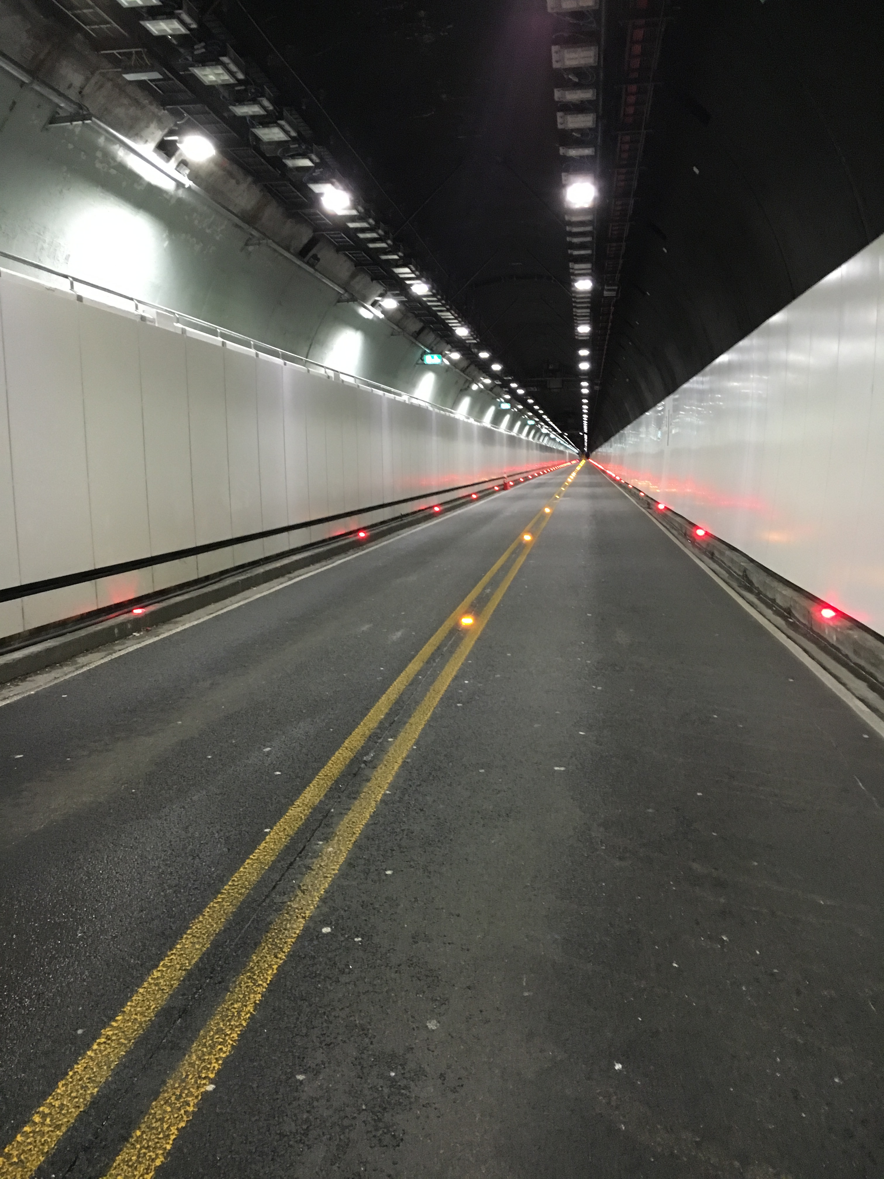3i in Wellington’s Victoria Tunnel 3i in Wellington's victoria tunnel
