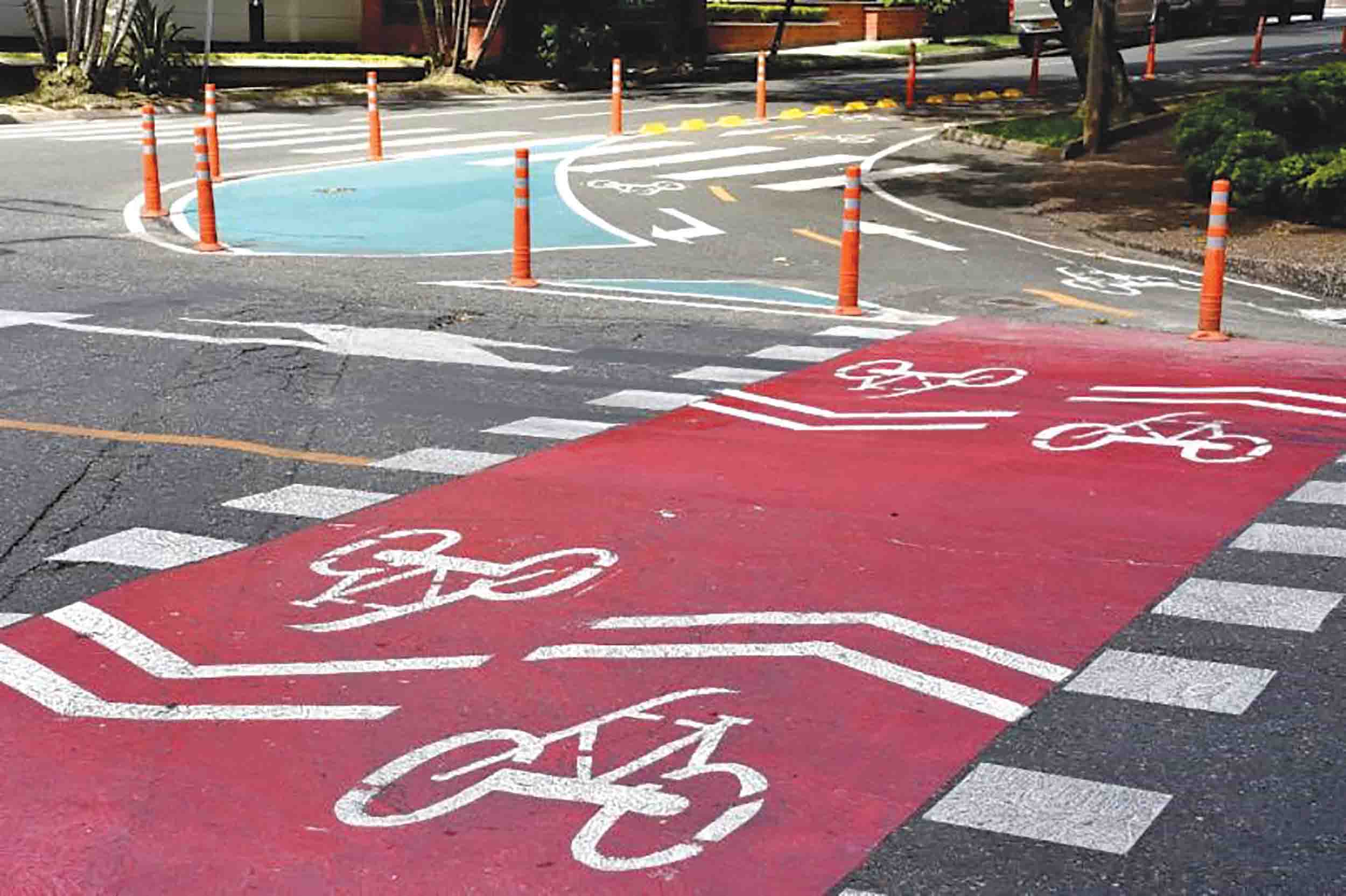 Degaroute helps Medellin increase cycle path safety Medellin cycle path