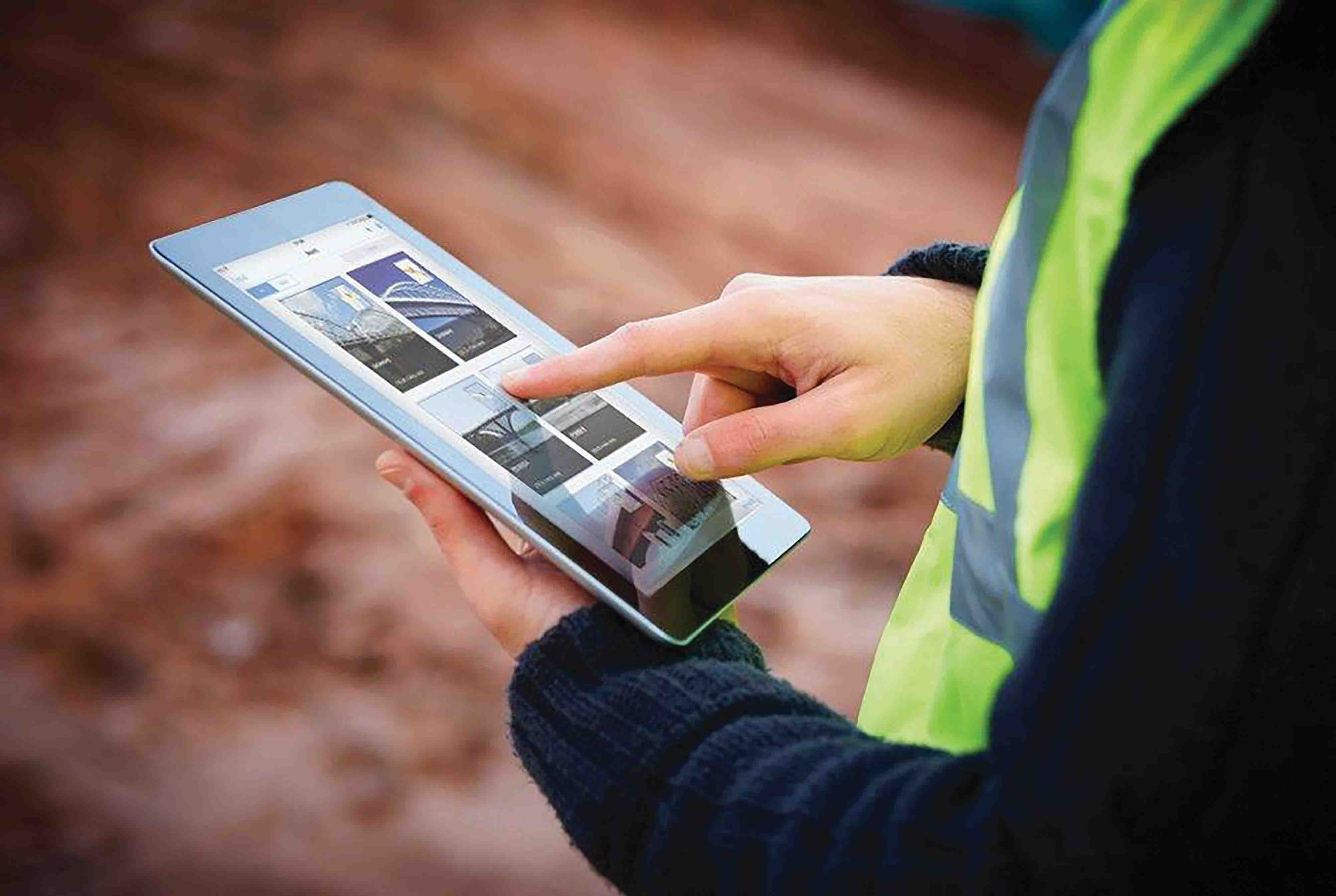 Mobile data collection is part of the AssetWise InspectTech abilty AssetWise InspectTech Mobile data collection