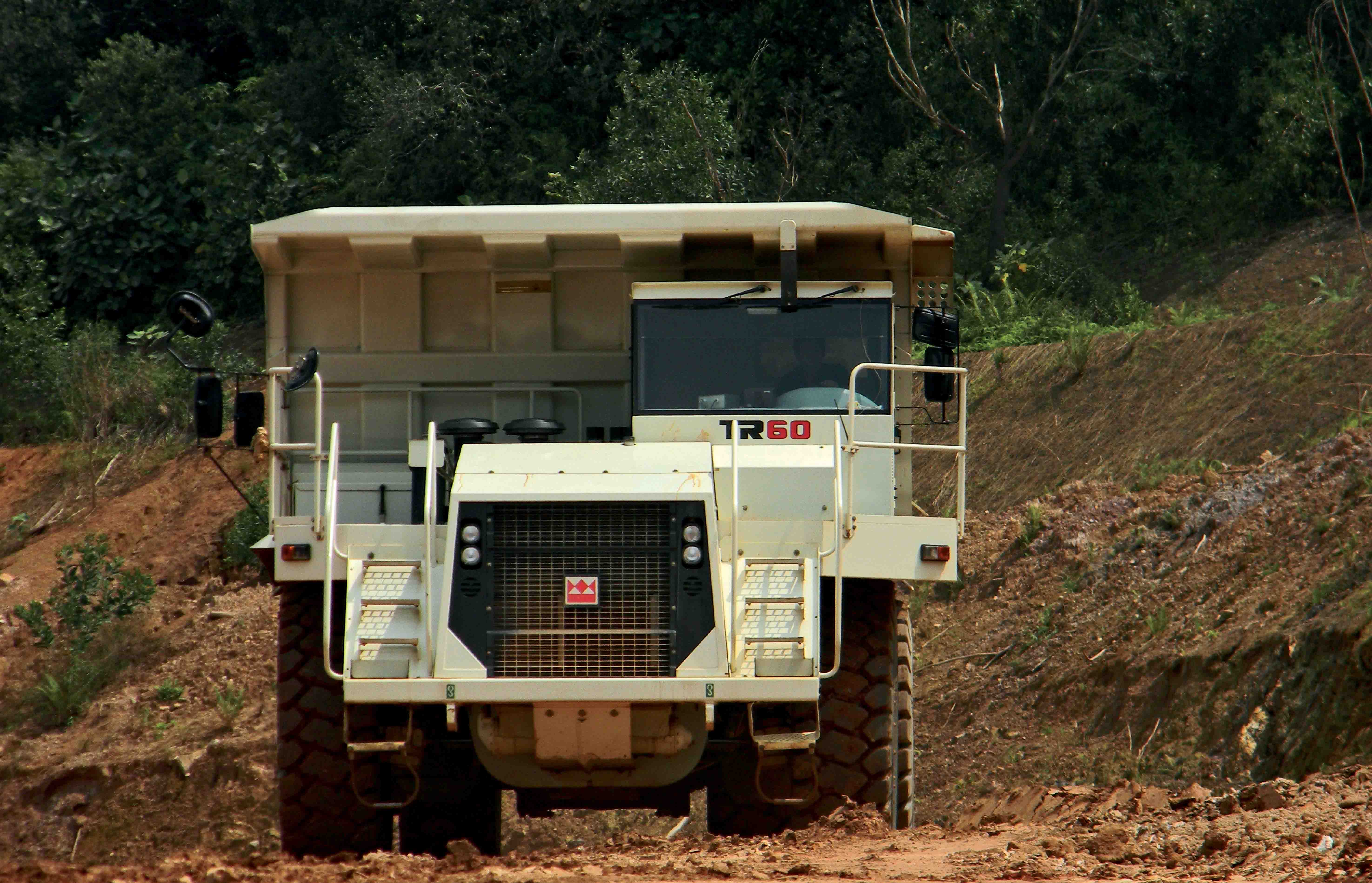 The rigid truck models from Terex Trucks will suit extraction operations in Panama Terex Trucks rigid truck