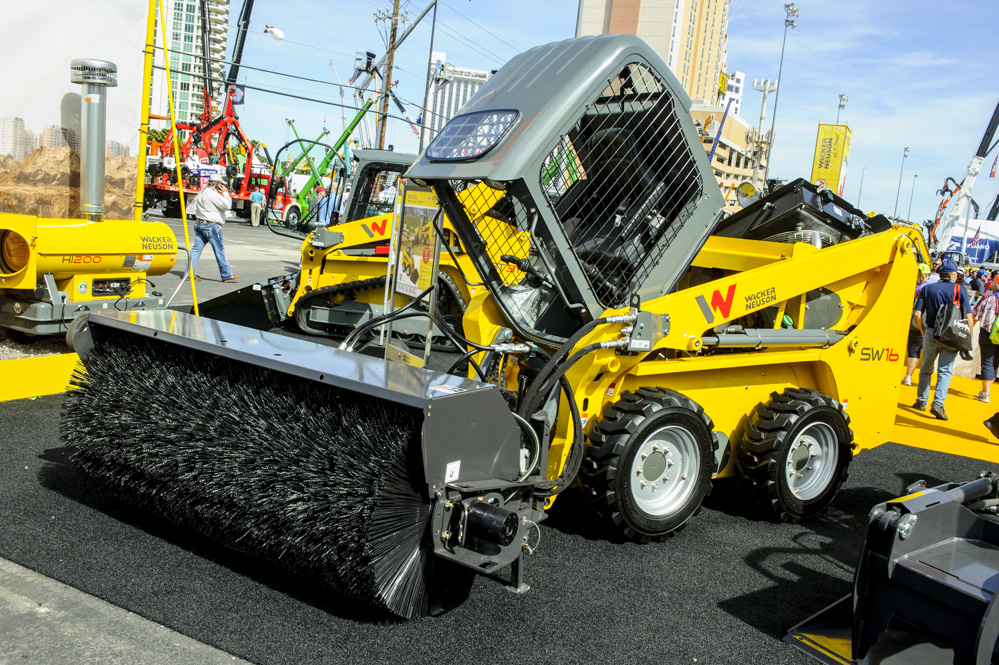 The SW16 wheel skid steer and ST31 radial lift track model head the line-up Wacker neuson The SW16 wheel skid steer