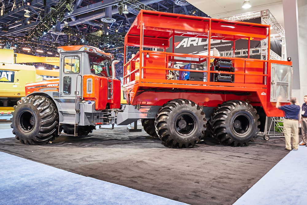 ARDCO easily customisable truck 6-wheel drive version (the AMT 600) pictured. ARDCO AMT 600