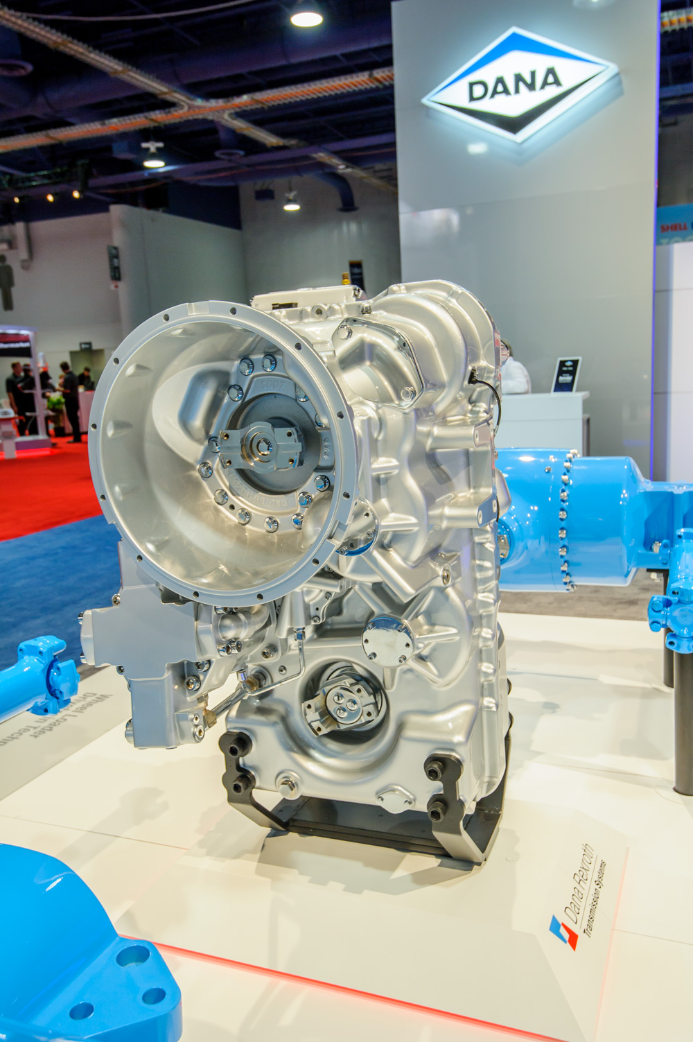 Dana has added a short drop HVT to the line Dana HVT transmission