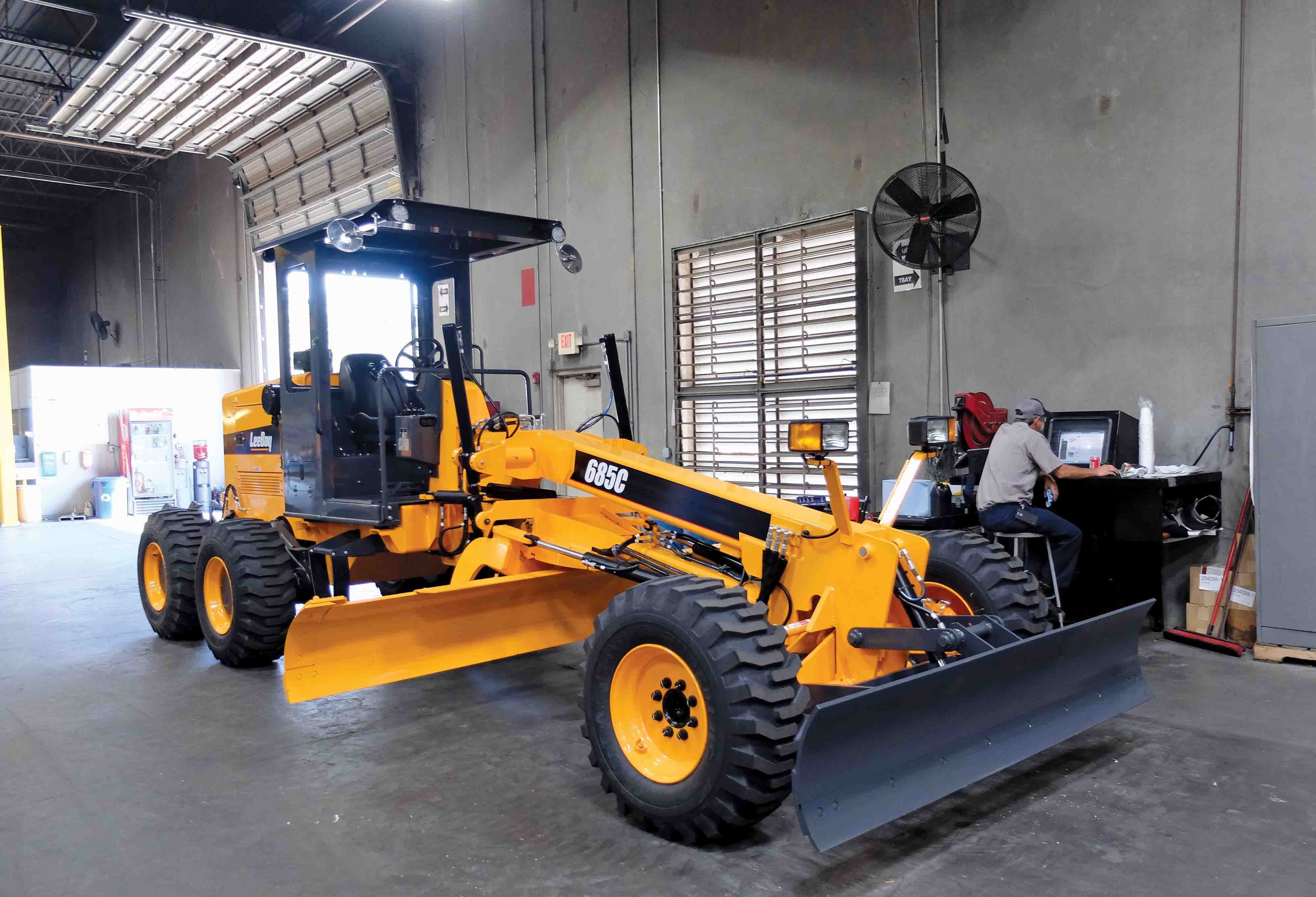 LeeBoy graders will be amongst the machines used on the new Eastern Peripheral Expressway project in India LeeBoy grader
