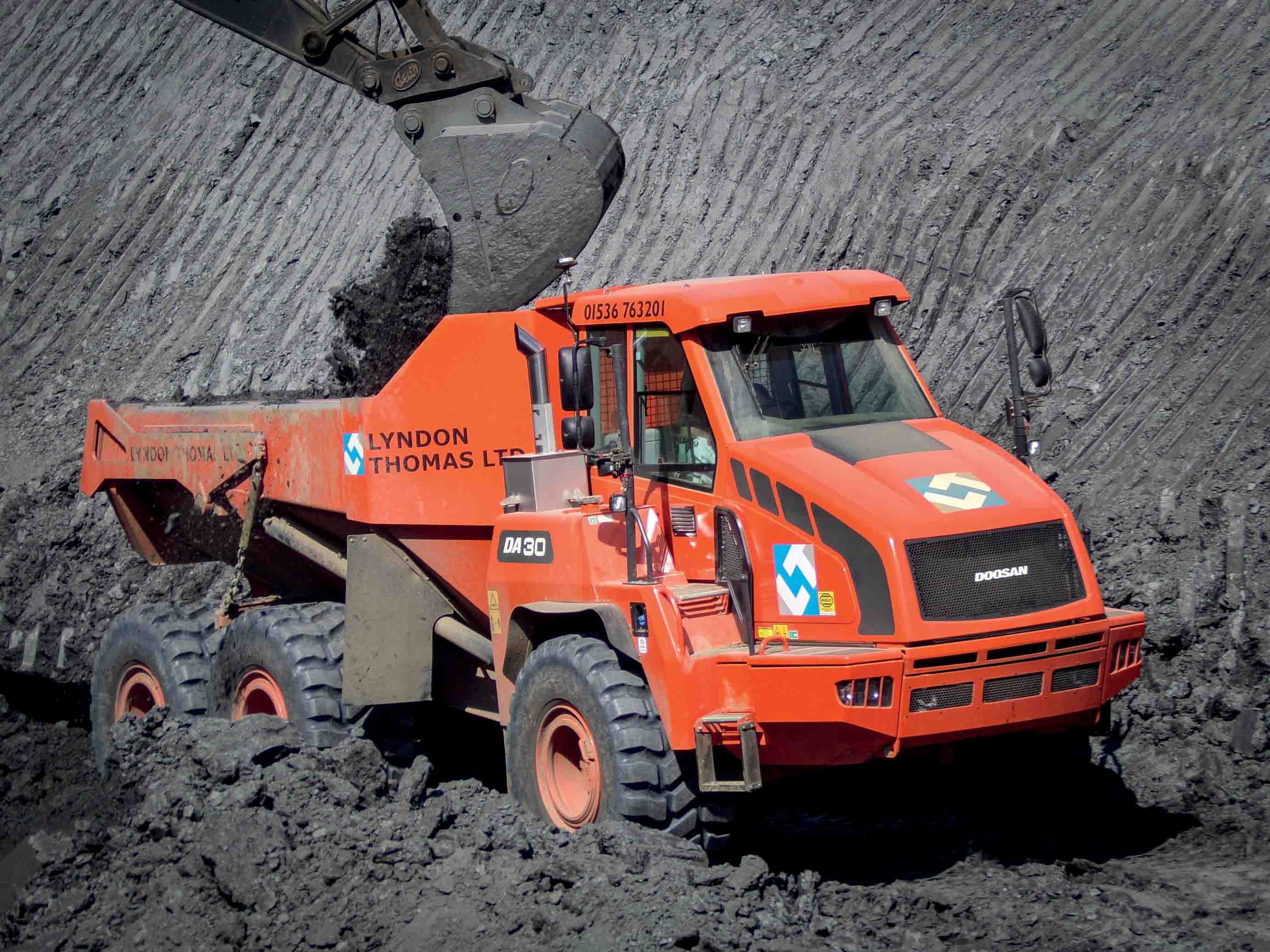 A big deal for Lyndon Thomas: eight new Doosan DA30-5 ADTs Doosan DA30-5 ADTs