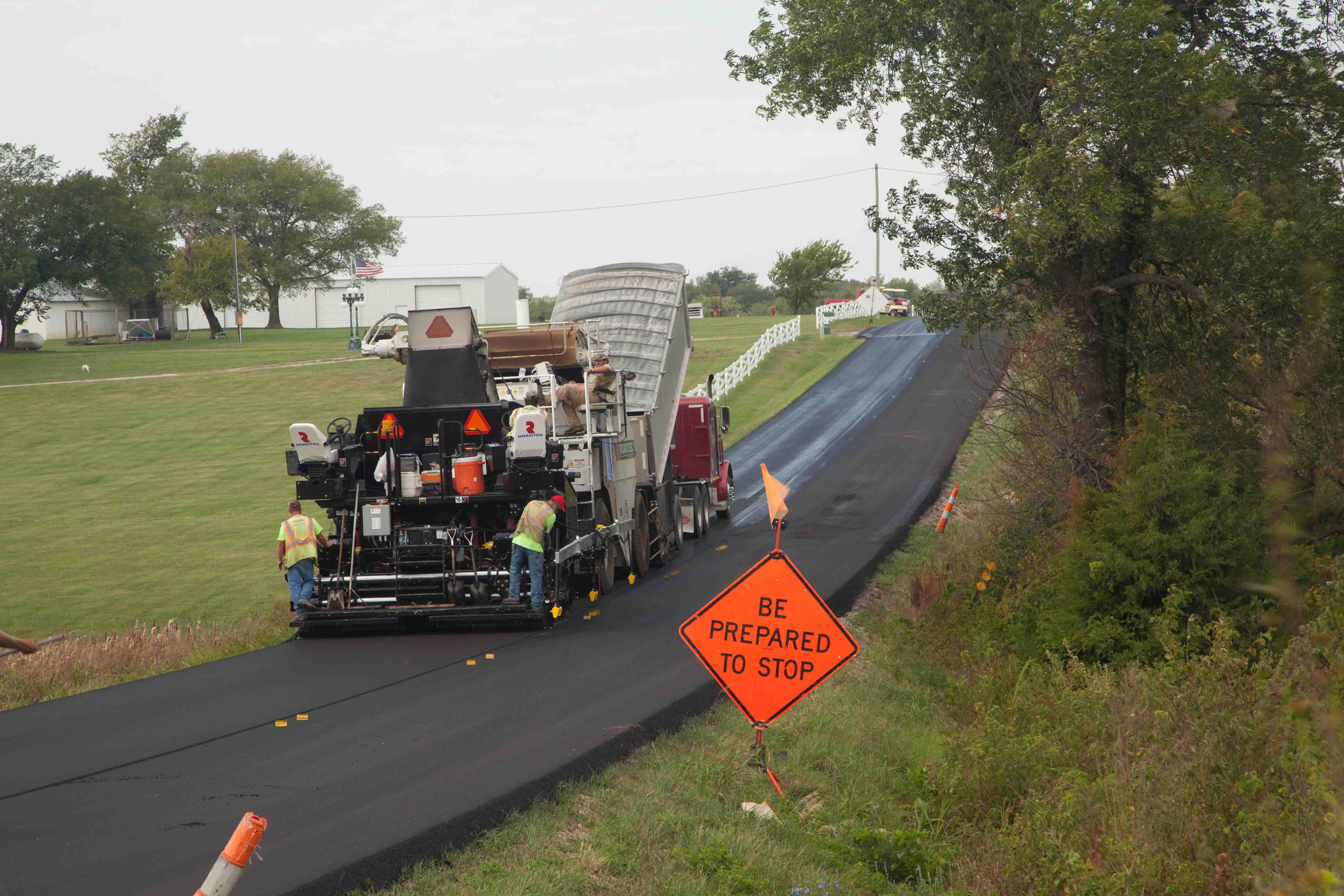 Oklahoma-based contractor Markwell Paving has used its Roadtec SP-100e Stealth paver and SB-2500e Shuttle Buggy to carry out paving work on US Highway 62 Roadtec SP-100e Stealth paver