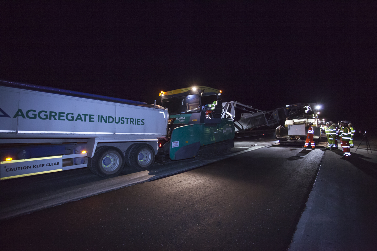 The UK’s first hot-on-hot paving trial has been carried out with help from a Vögele MTV Vogele MTV