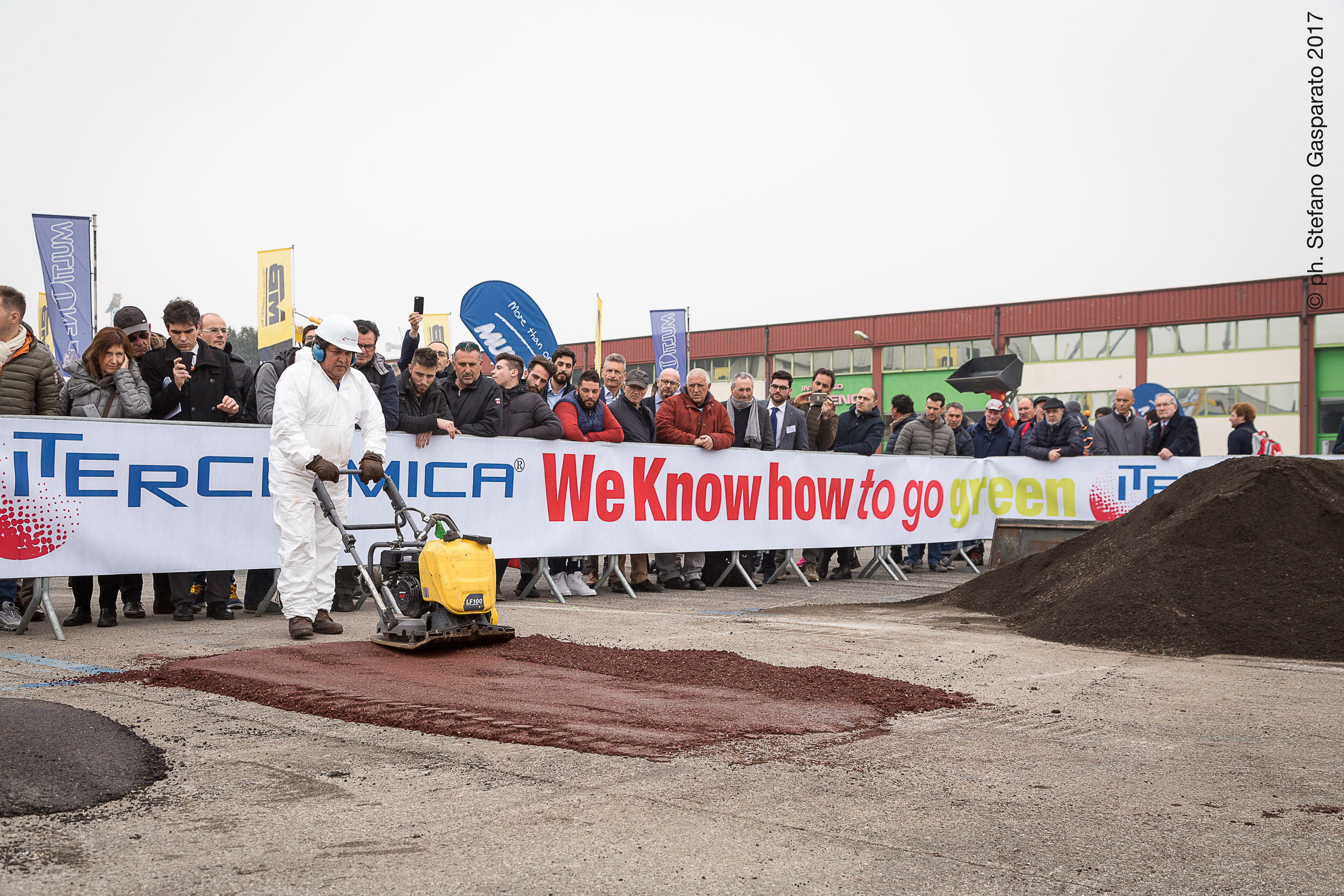 Iterchimica carried out demonstrations at Asphaltica. (Pic: Stefano Gasparato) Iterchimica at Asphaltica