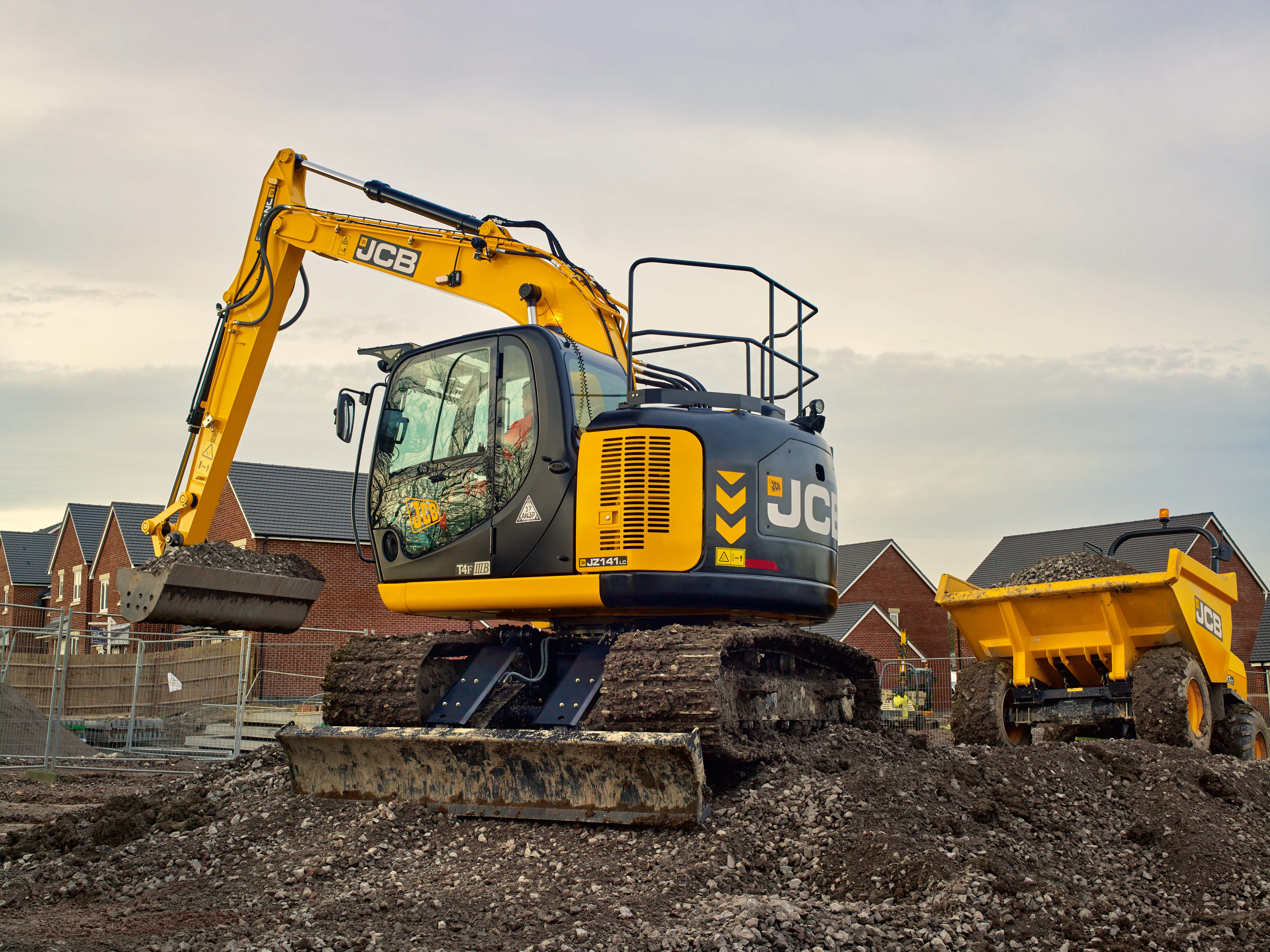 Versatility is a key feature of JCB’s new reduced tailswing machine JCB reduced tailswing