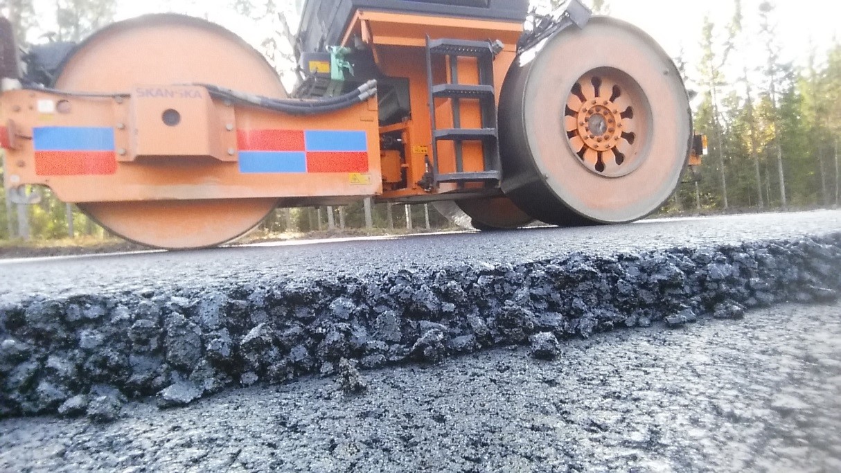 Compaction binder layer at the E20 Motorway construction site. RSTDECpic2.jpg