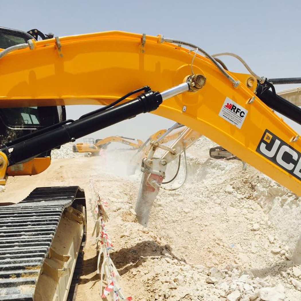 RX breakers are being used in road construction and excavation projects in Qatar CP8851