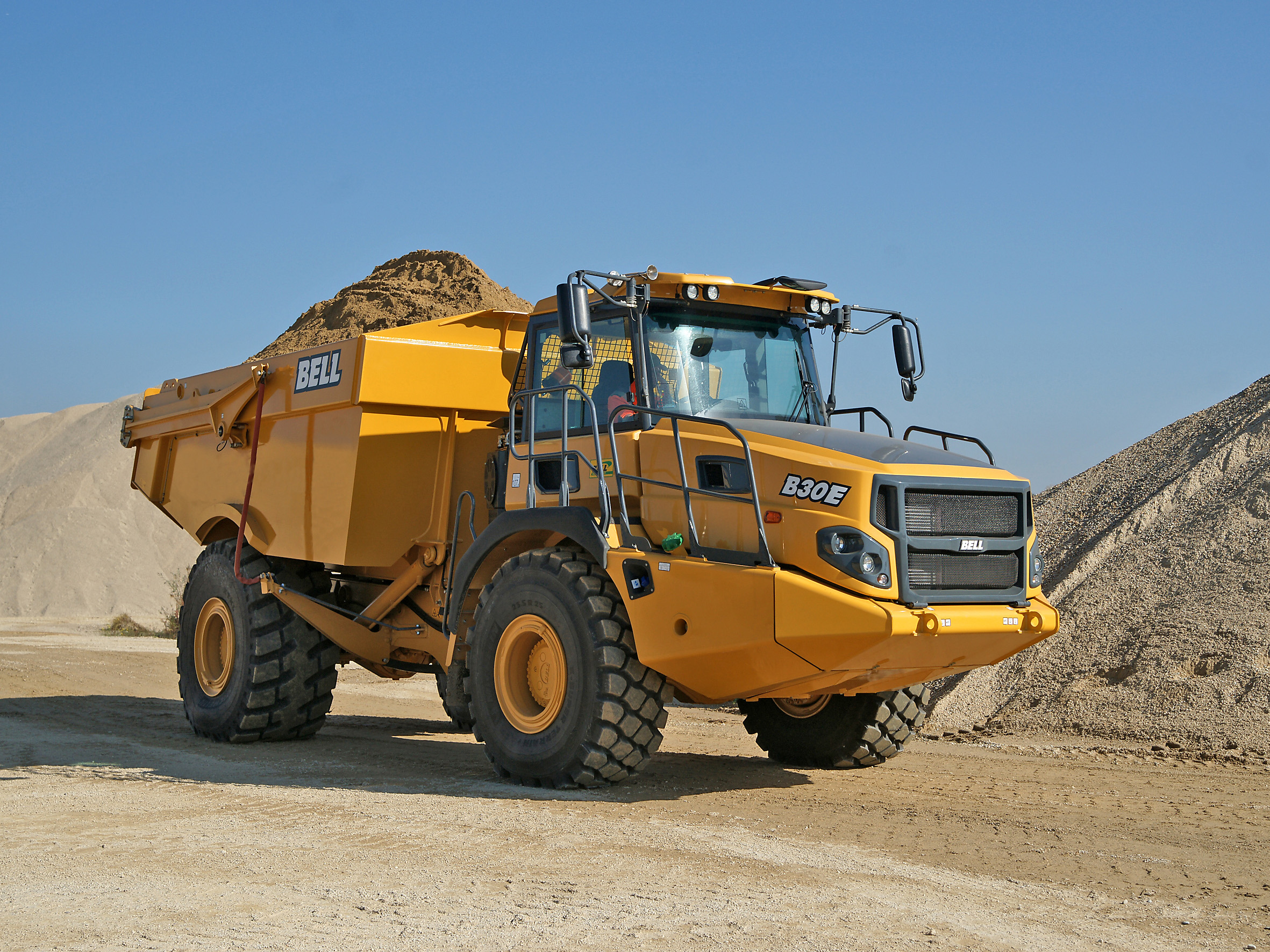 Bell’s new two axle hauler offers 28tonne payload bell_ADT_MW_A1_pic.jpg