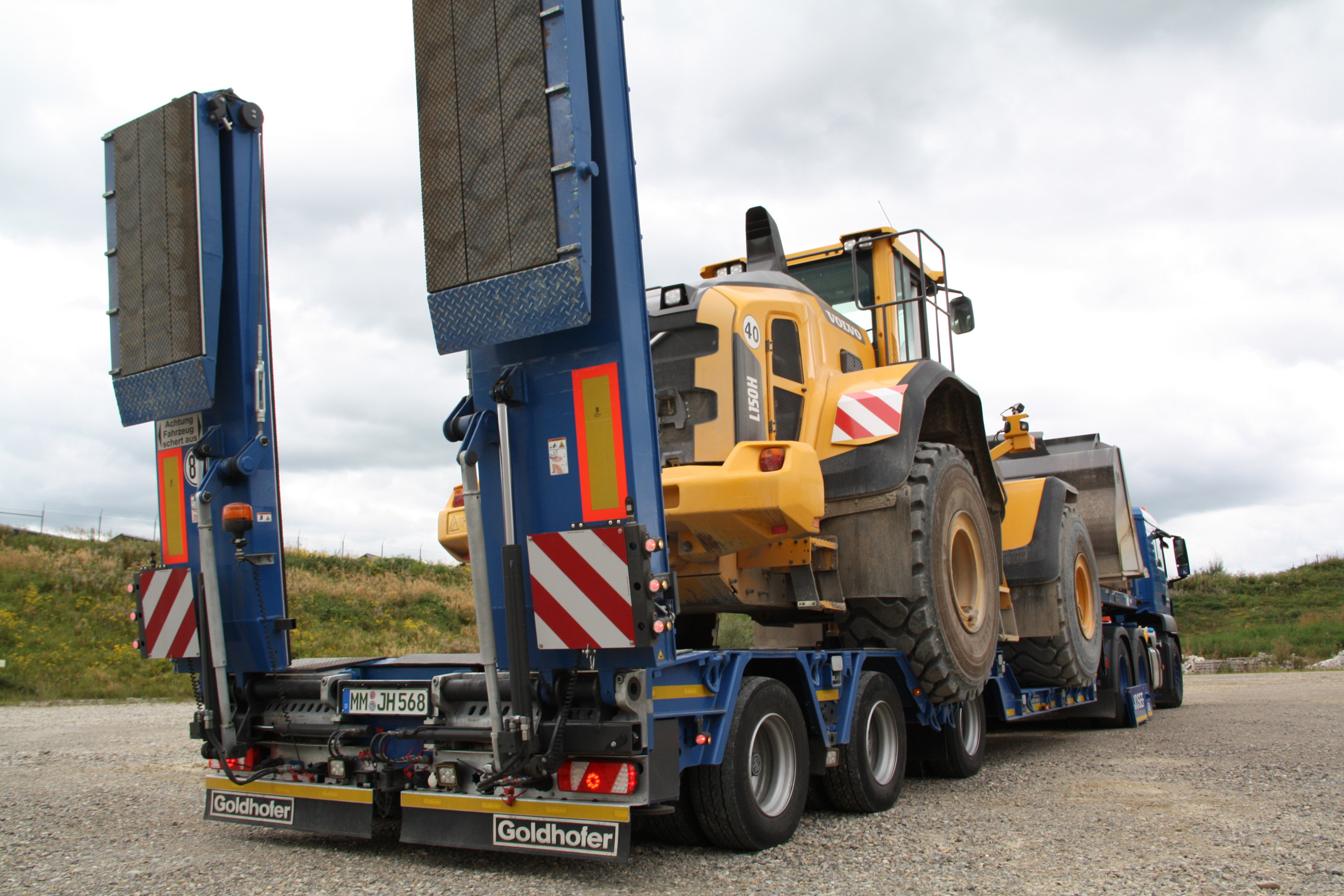 Goldhofer’s new heavy equipment trailers offer mobility goldhofer_trailers_MW_B1_pic.jpg