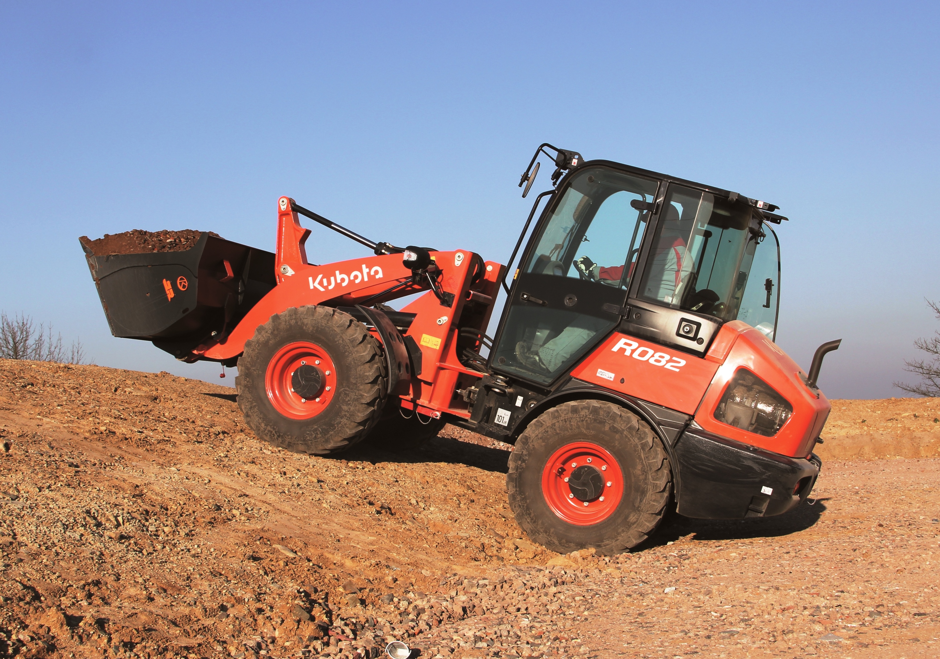 The R082 slots into the Kubota range between the R065 and R085 compact loader models R082.jpg