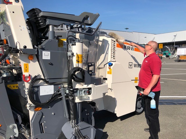 Road Technology Days 2018: a clean machine and a clean slate for Wirtgen and John Deere Wirtgen 3.jpg