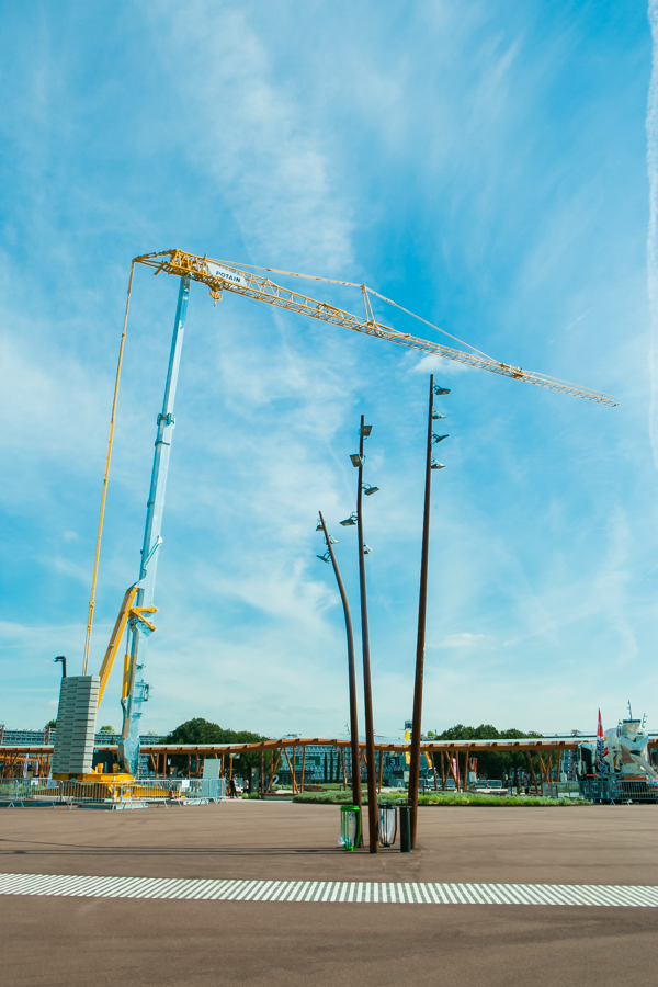 Manitowoc Hup 40-30 self-erecting crane Manitowoc-Hup 30-40-1.jpg