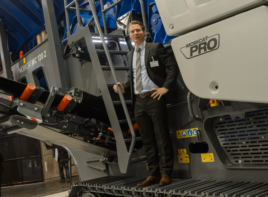 Kleemann's Mark Hezinger is this week highlighting the key features of the MOBICAT 120 Z PRO mobile jaw crusher with SPECTIVE operator control KLEEMANN-MARK HEZINGER-7.jpg