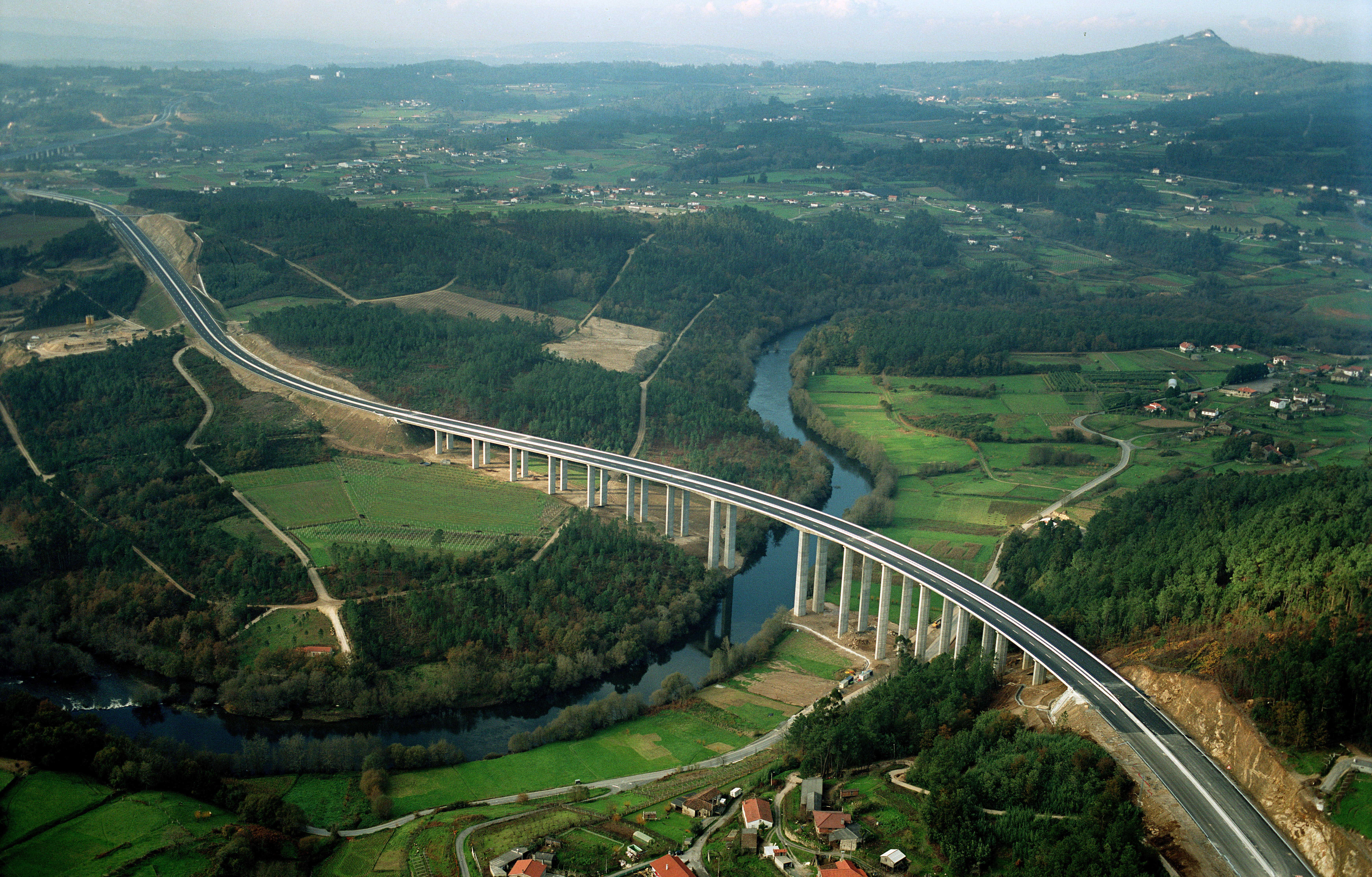 Central Galician Highway: Santiago de Compostela to Ourense (photo courtesy Autopista Central Gallega) Julian Nunez - PIC 1 3.jpg