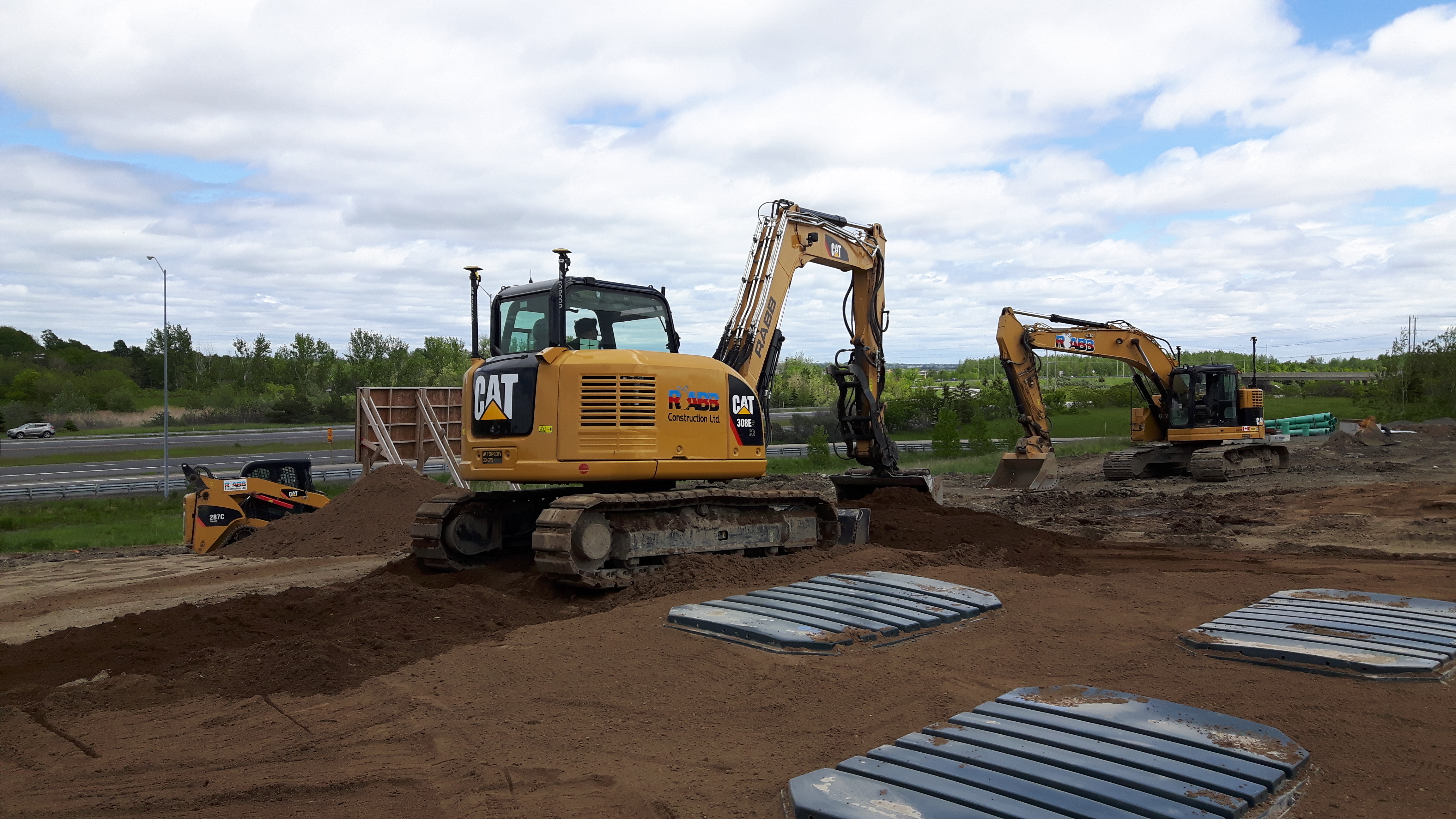 Machine control technology from Topcon was used on the earthmoving machines to speed working and boost accuracy Rabb Dilawri 20170603_133300.jpg