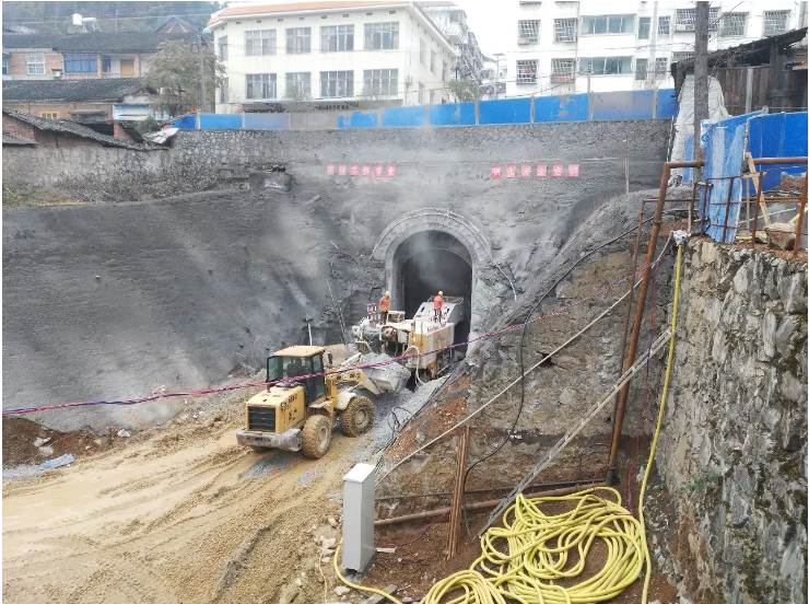 XCMG’s largest tunnelling machine is being used on a project in Hunan Province On-site Construction1.png